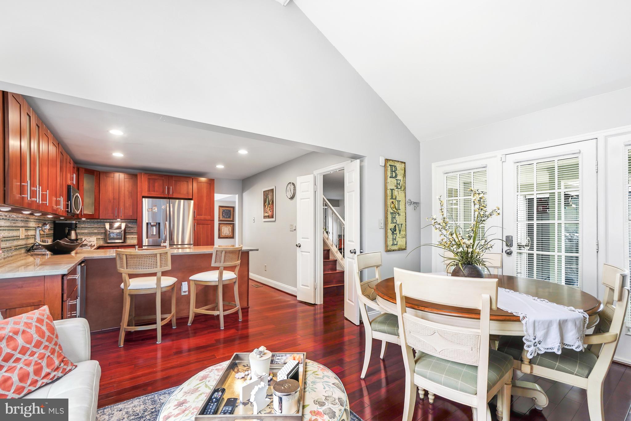 HIGHLAND HALL - Residential