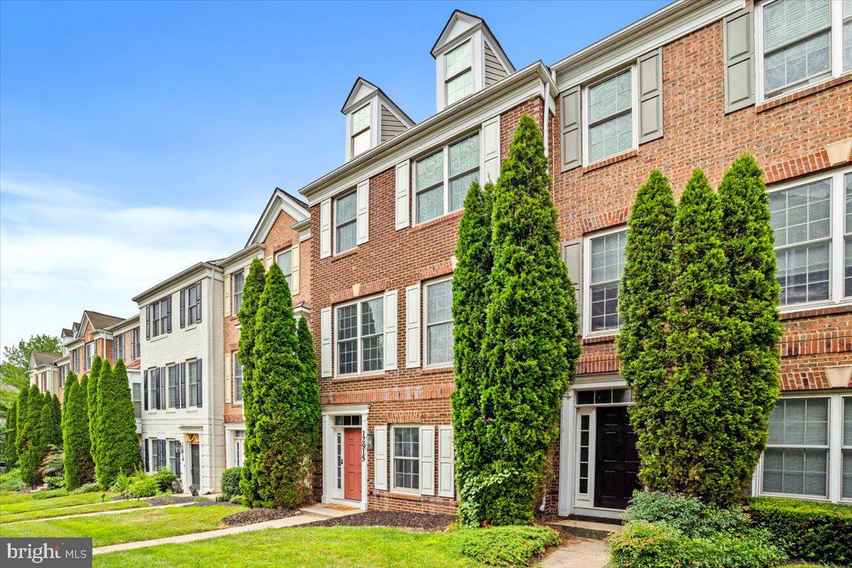 SUMMERFIELD CROSSING - Residential