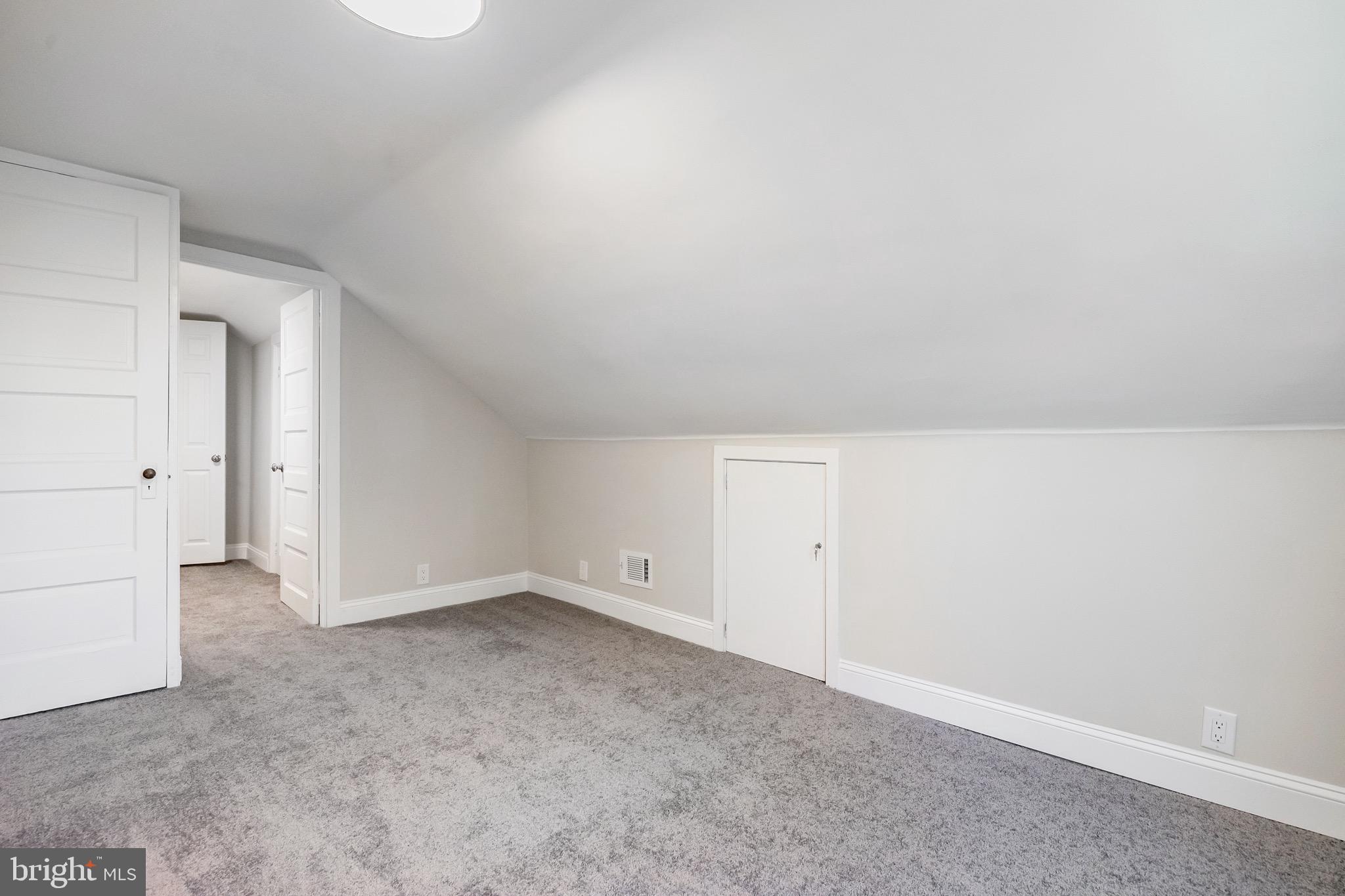 KIRKLAND - Residential