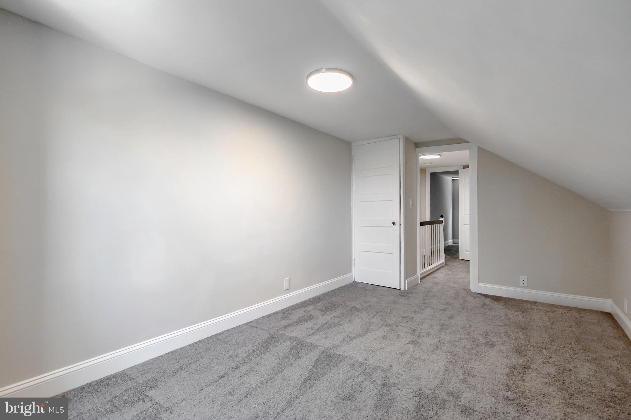 KIRKLAND - Residential