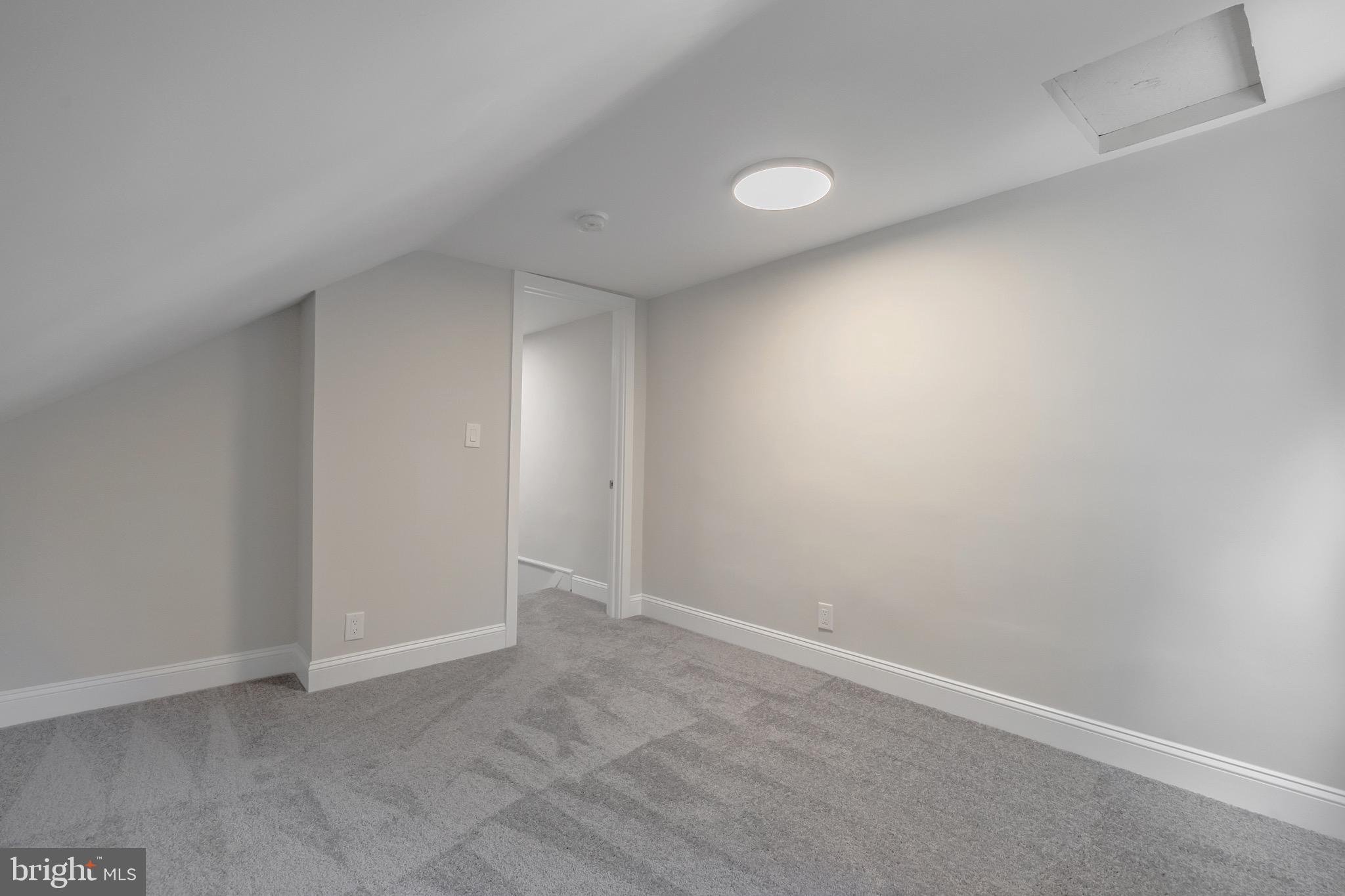 KIRKLAND - Residential
