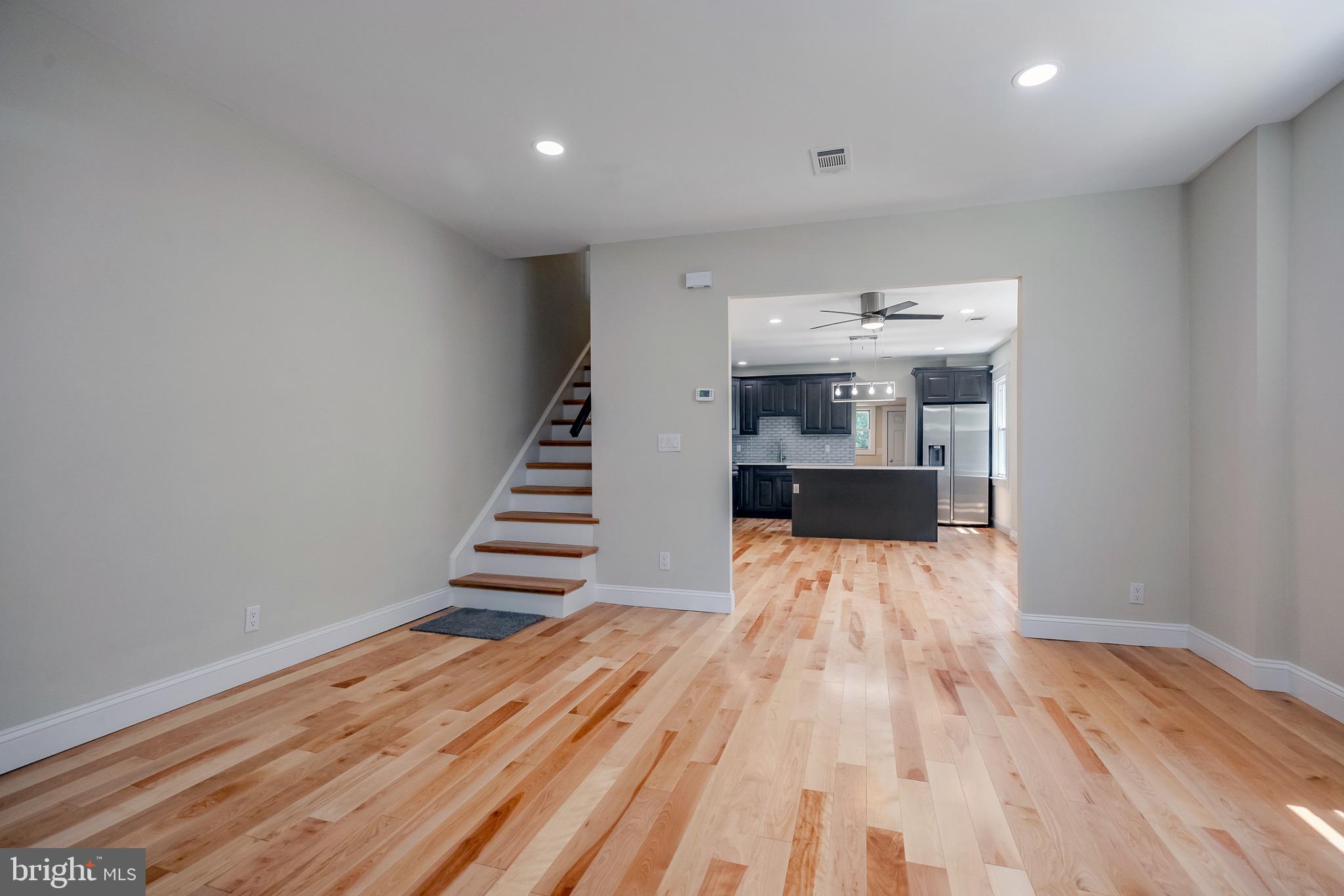 KIRKLAND - Residential