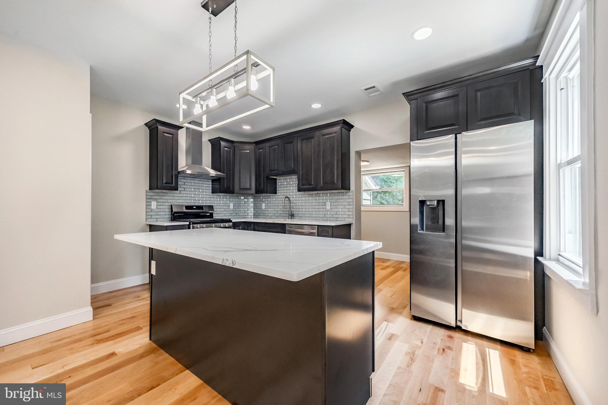 KIRKLAND - Residential