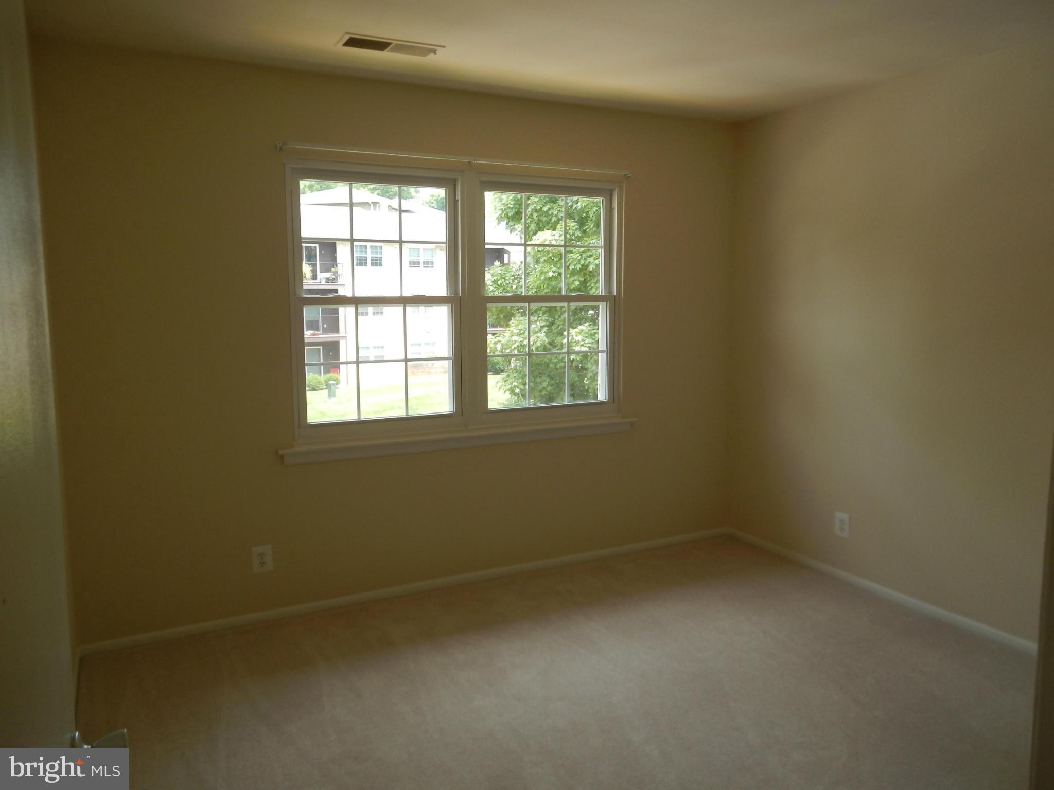 HICKORY HILLS CONDOMINIUMS - Residential Lease
