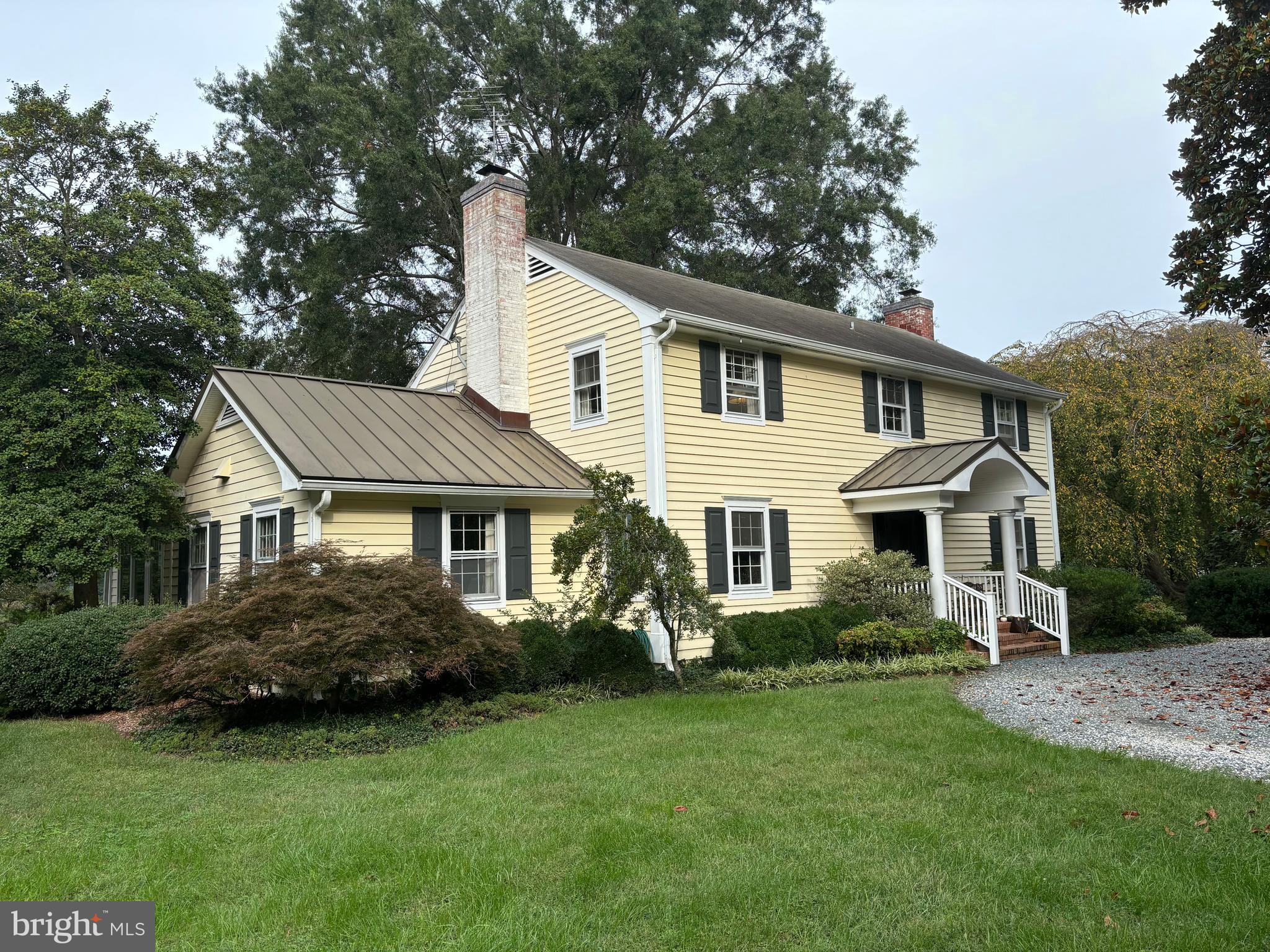 BAILEYS NECK - Residential