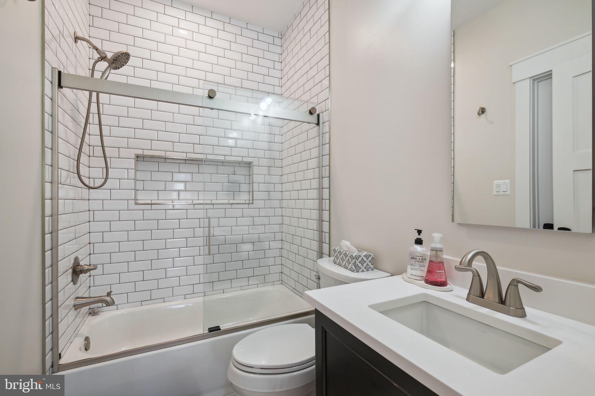 LUXMANOR - Residential