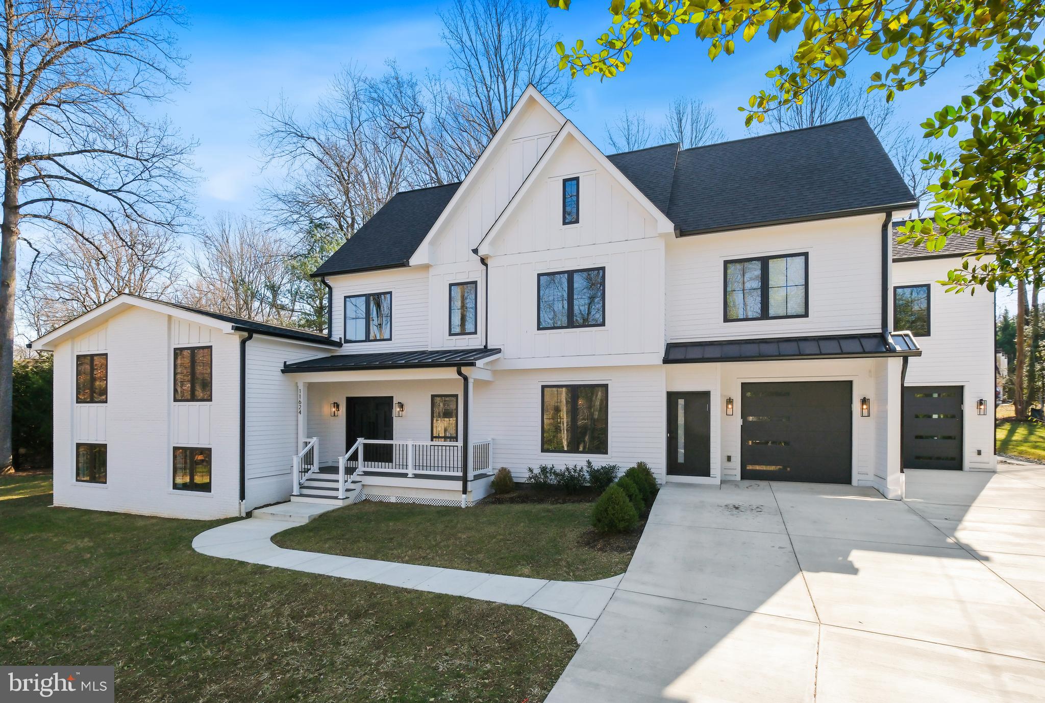 LUXMANOR - Residential
