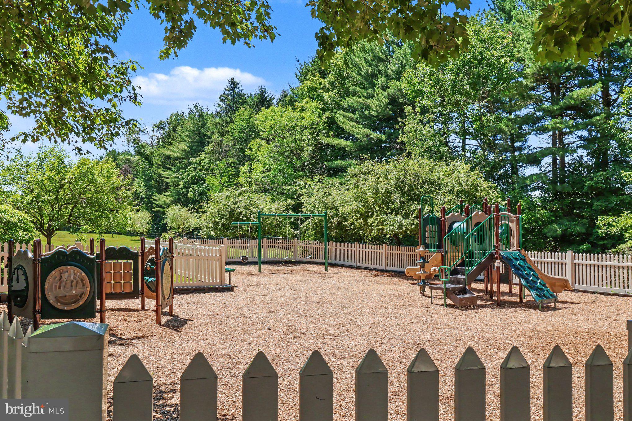 CENTER POINT FARM - Residential
