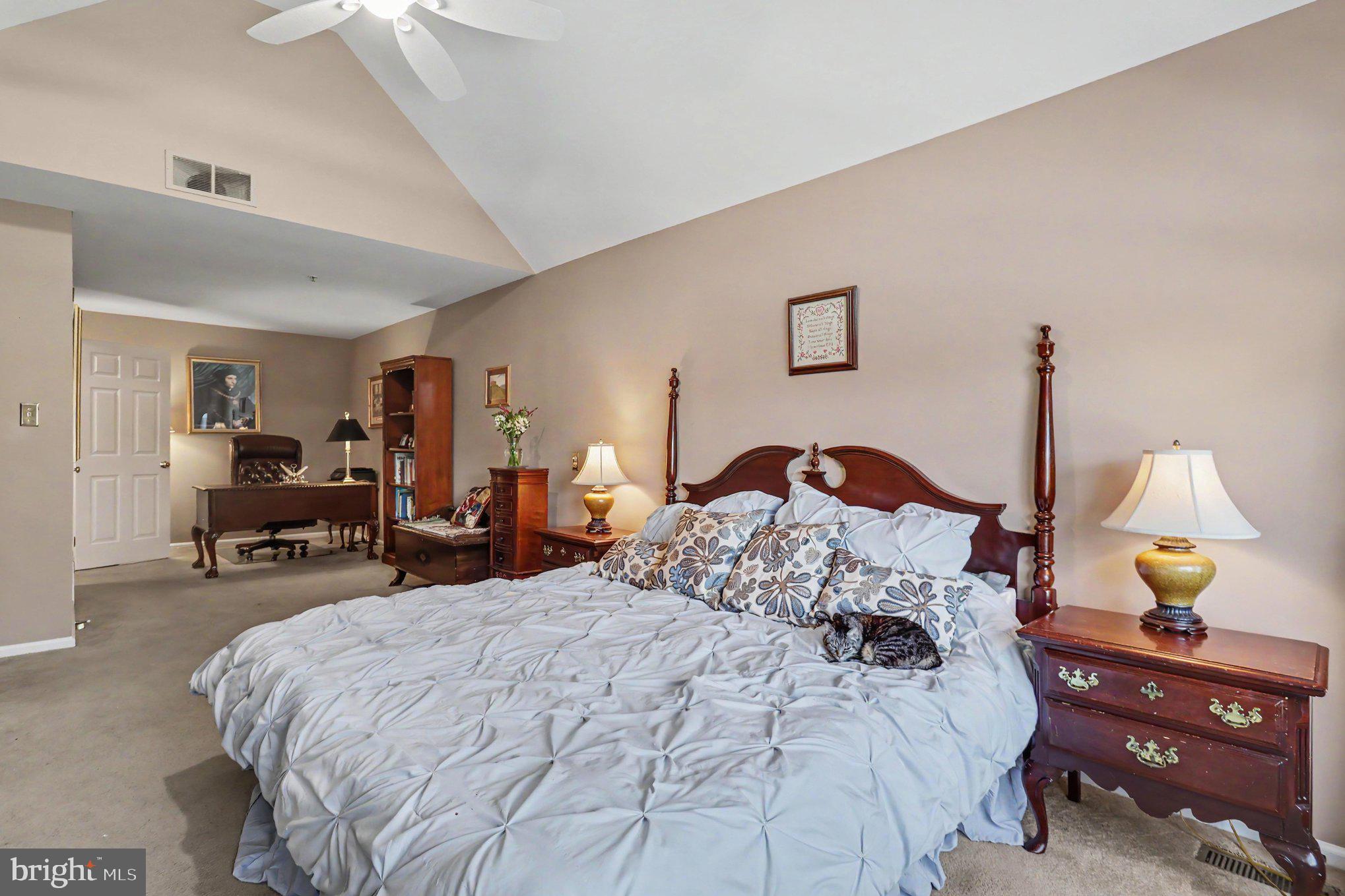 CENTER POINT FARM - Residential