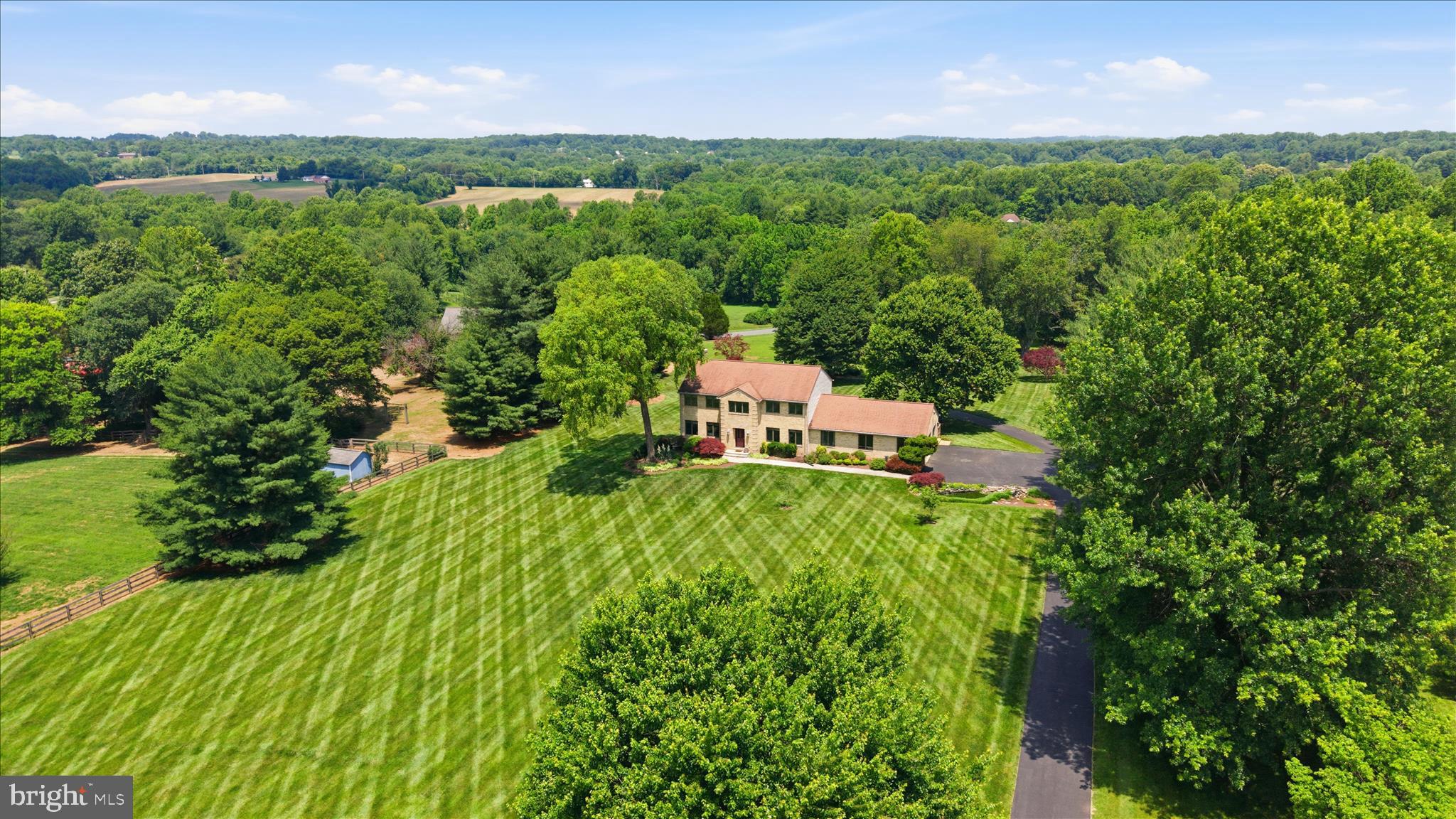 BANNER COUNTRY - Residential