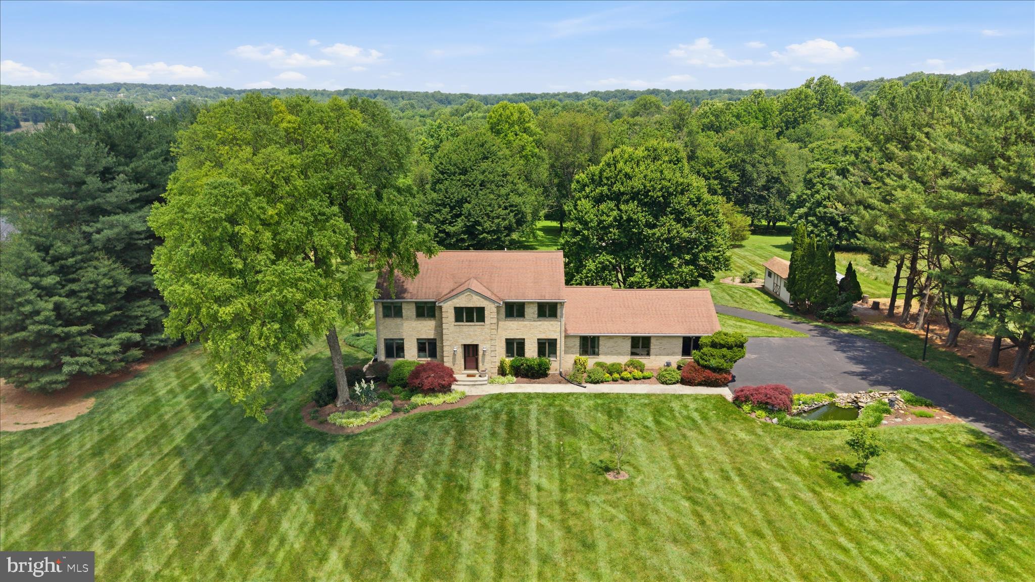 BANNER COUNTRY - Residential