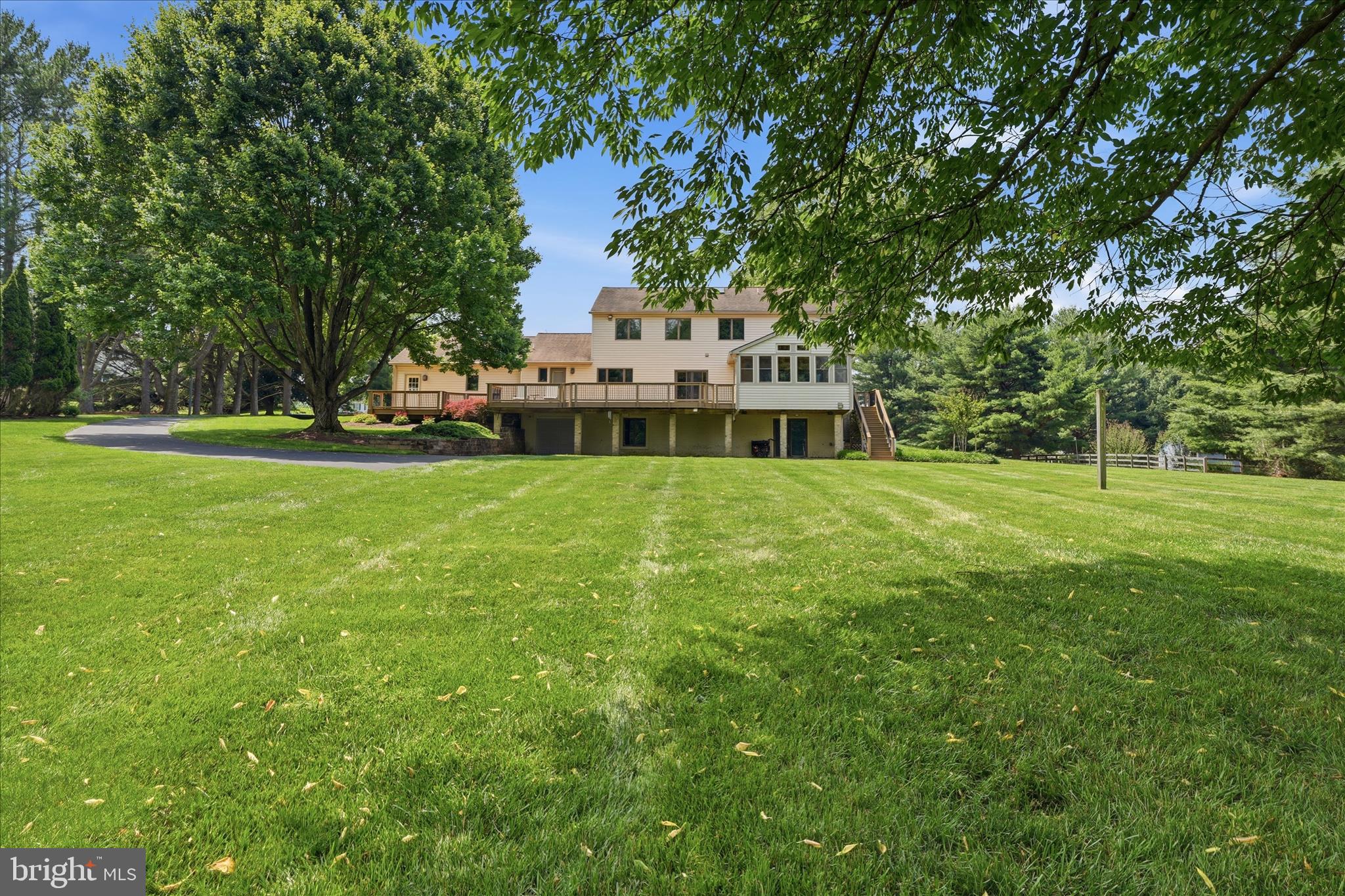 BANNER COUNTRY - Residential