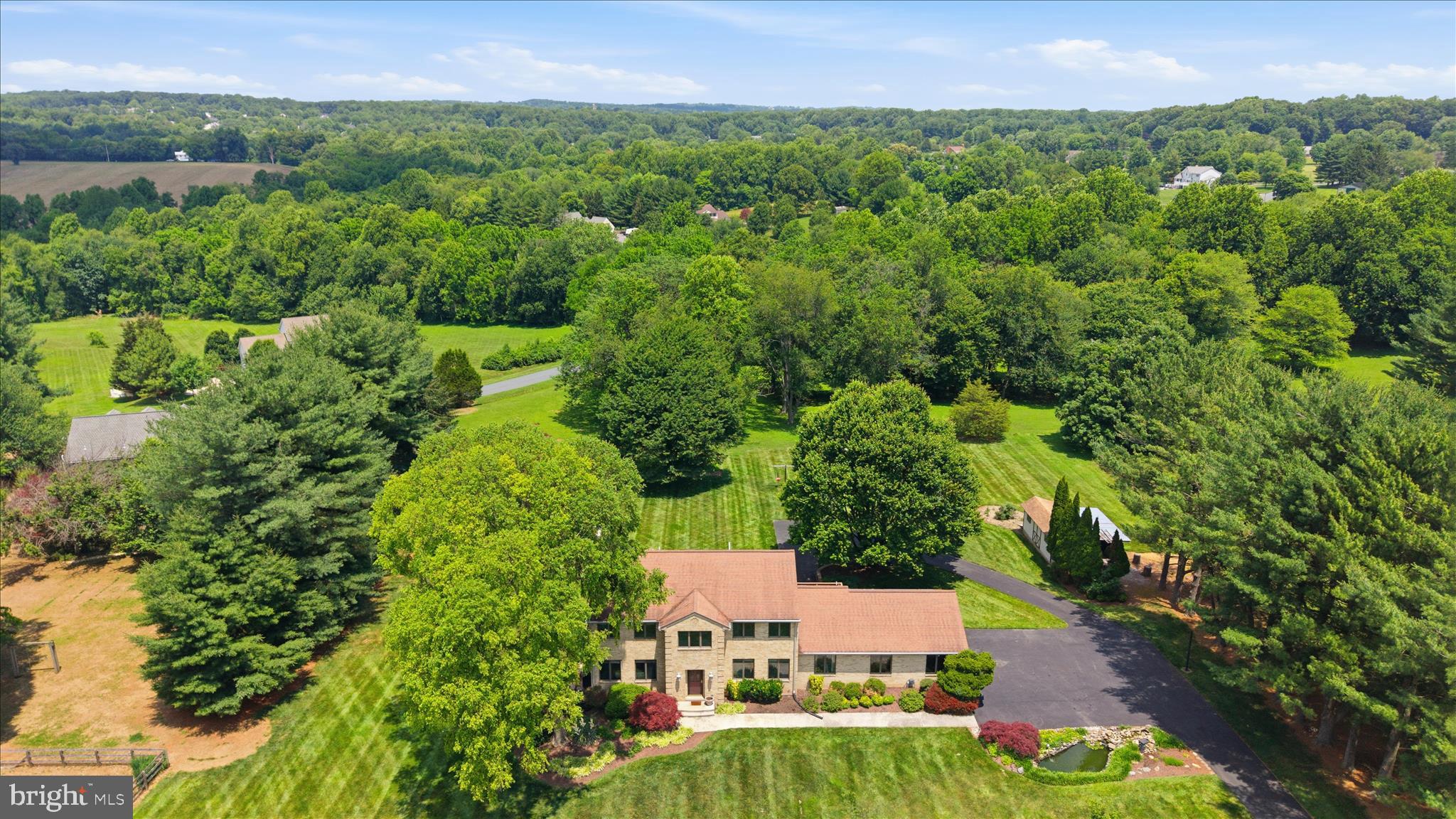 BANNER COUNTRY - Residential