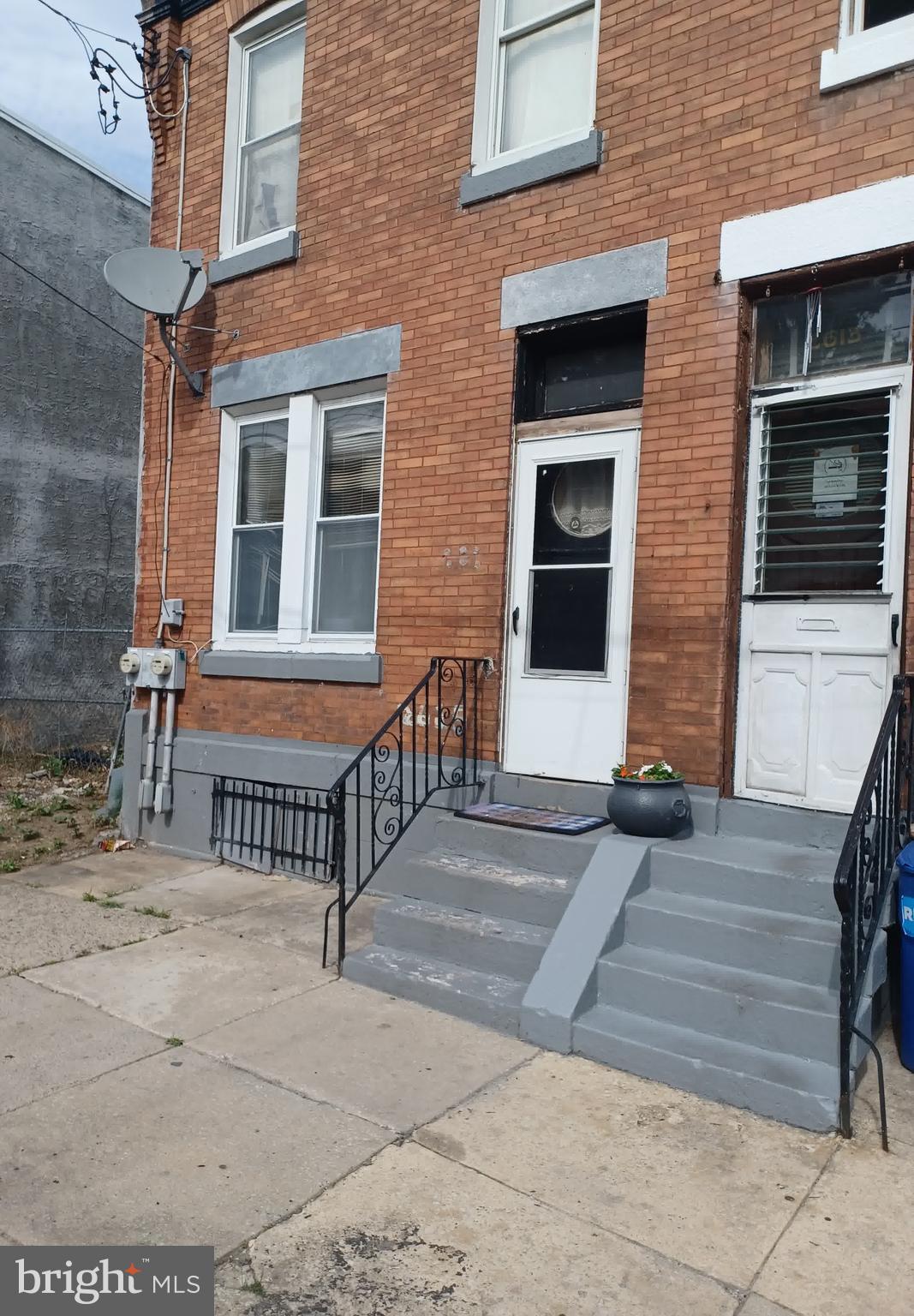 STRAWBERRY MANSION - Residential Income