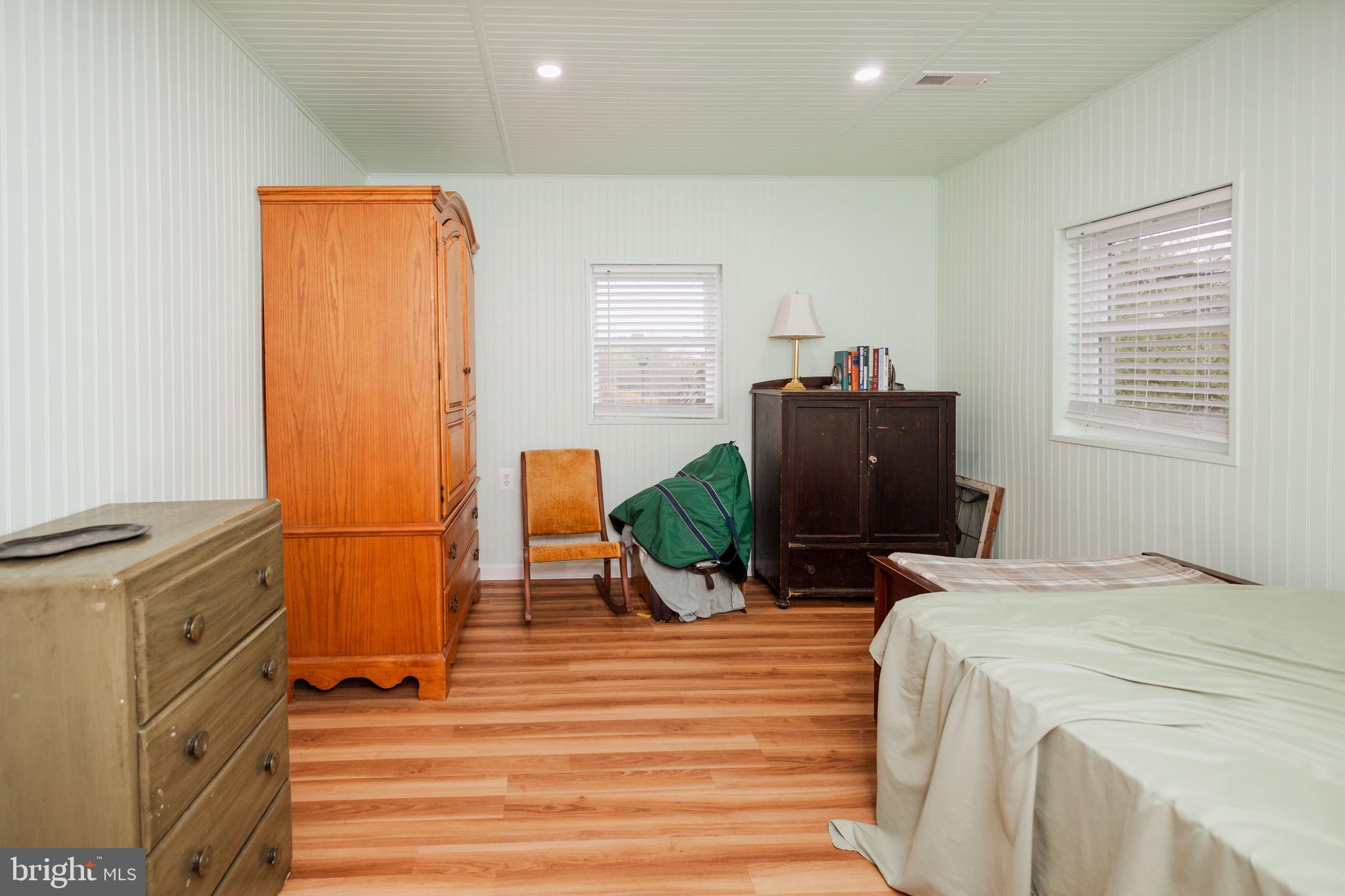 ROLLING ACRES - Residential