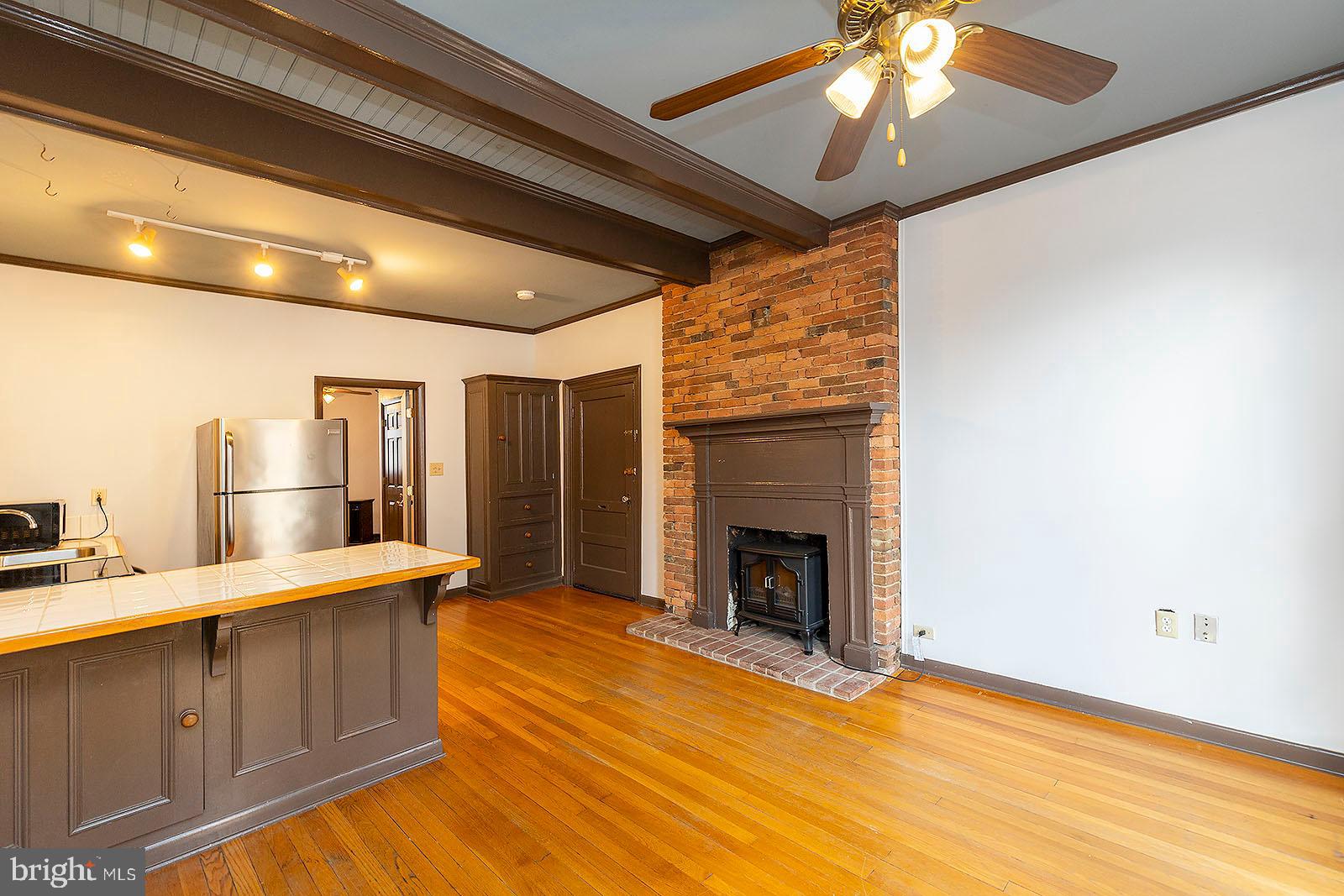 OLD TOWN WINCHESTER - Residential Lease