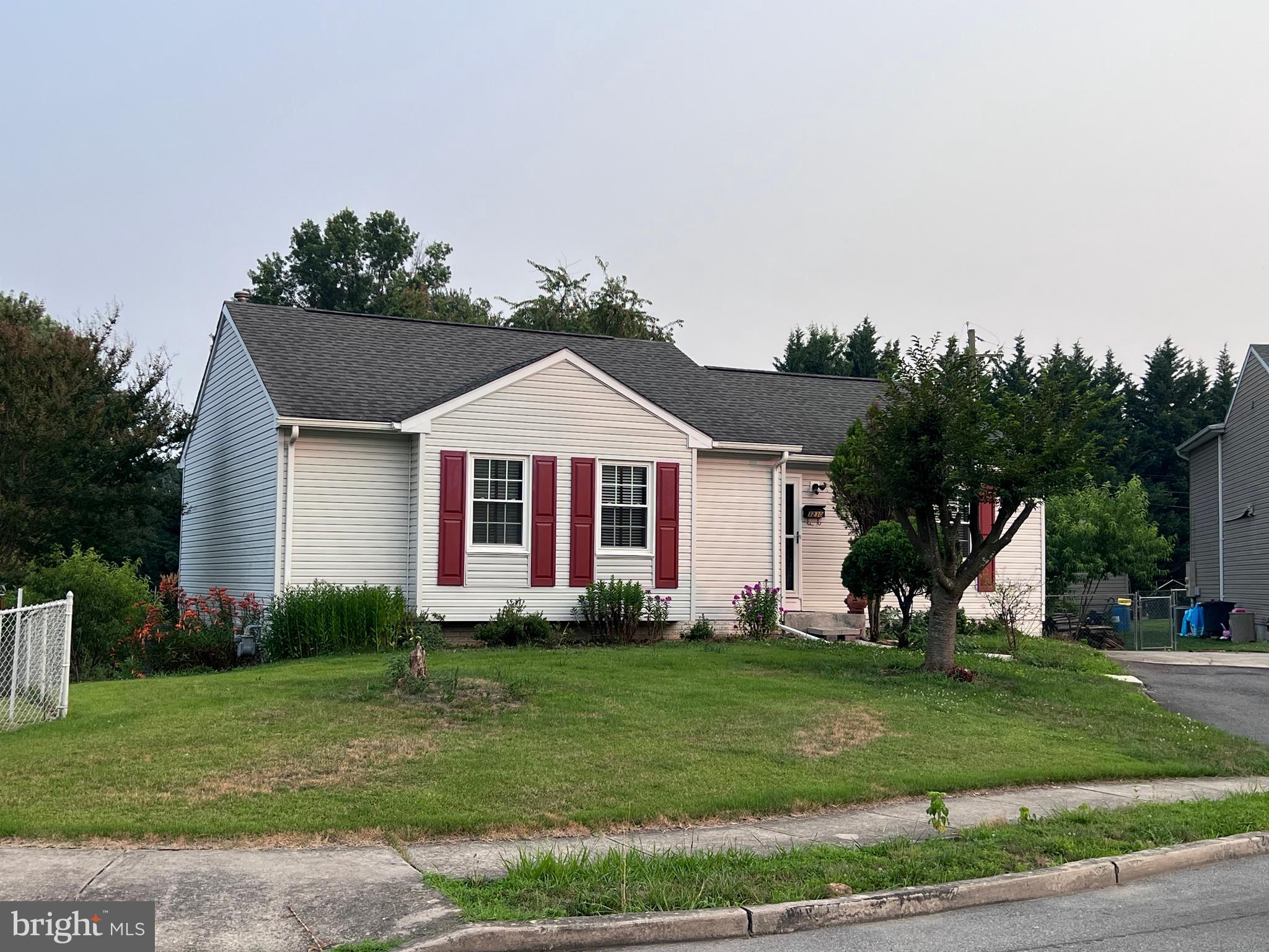 THE PINES - Residential