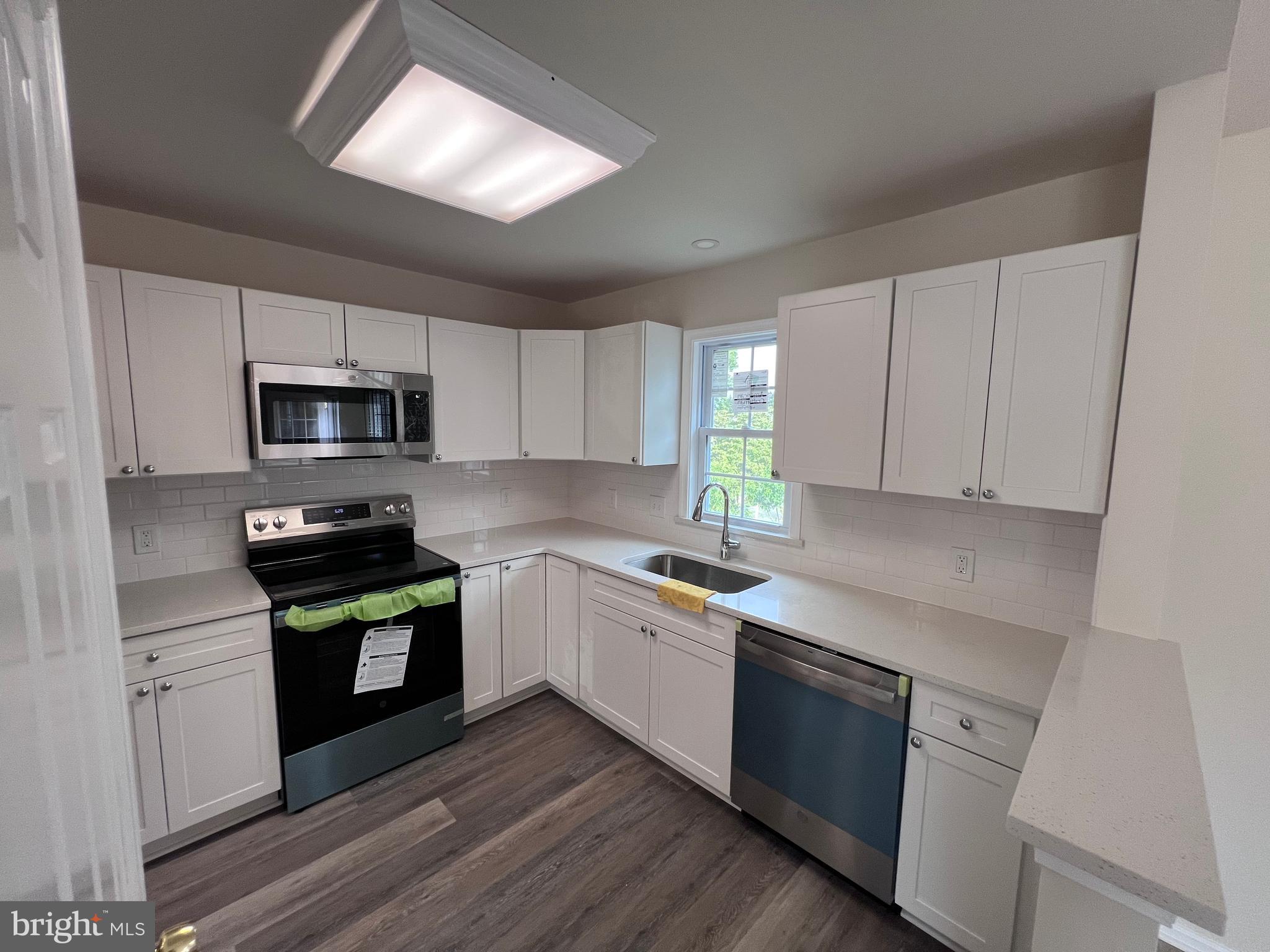 THE PINES - Residential