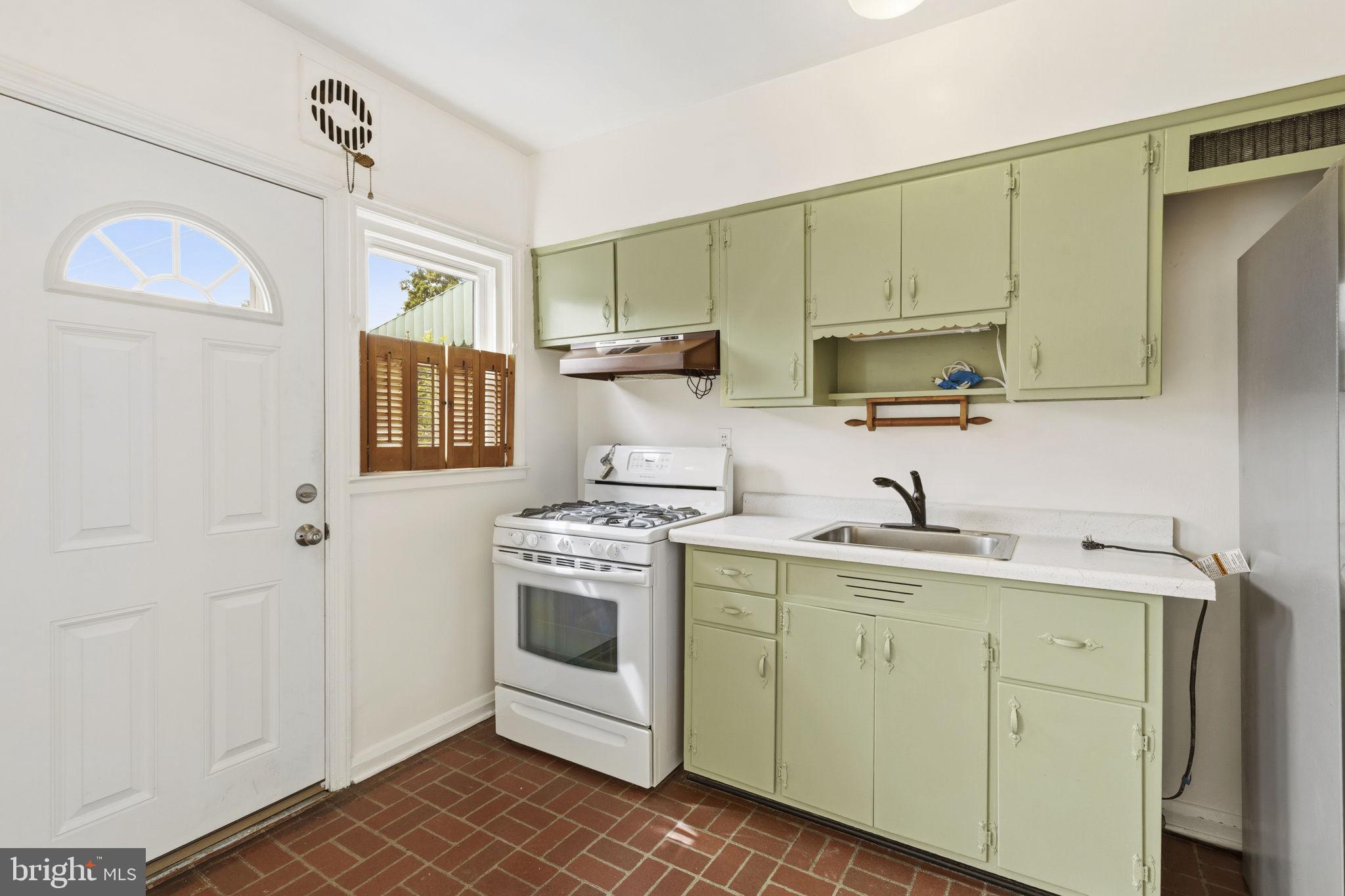 LOCH RAVEN HEIGHTS - Residential