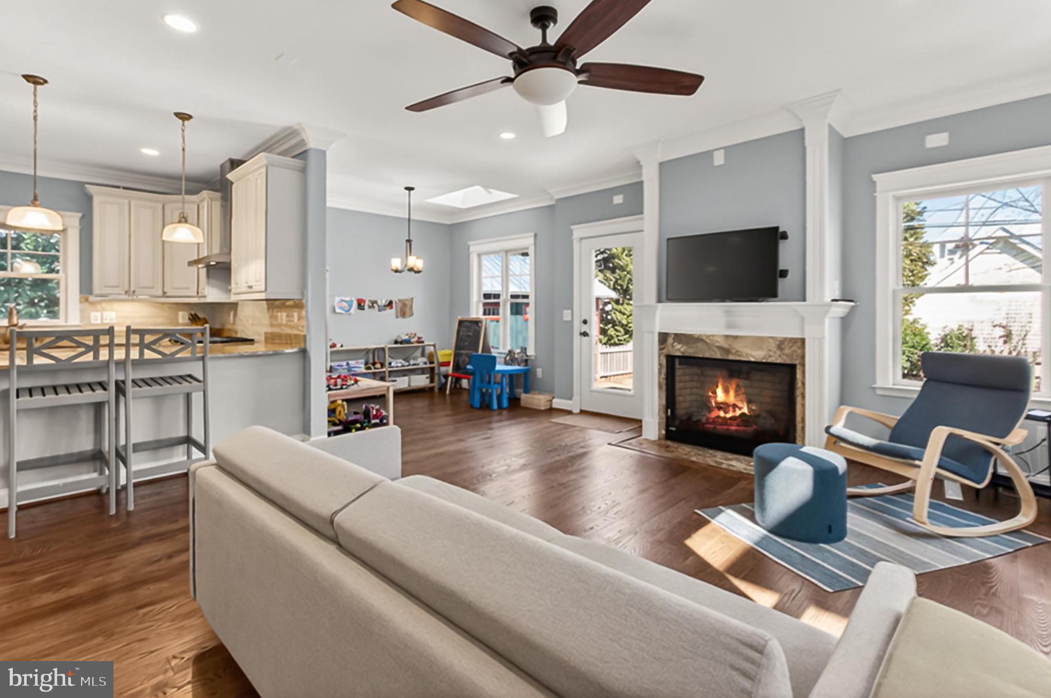 ELLISON HEIGHTS - Residential