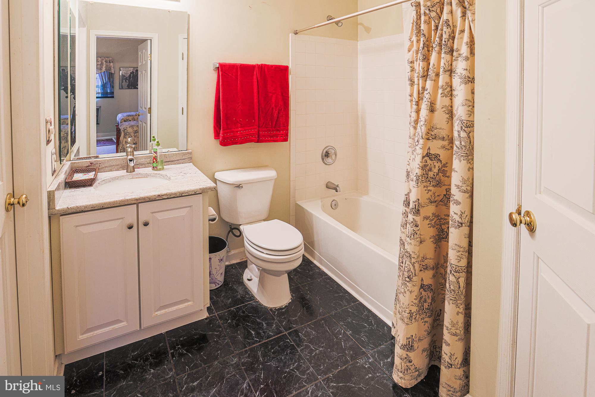DEVONSHIRE AT WHITEMARSH - Residential