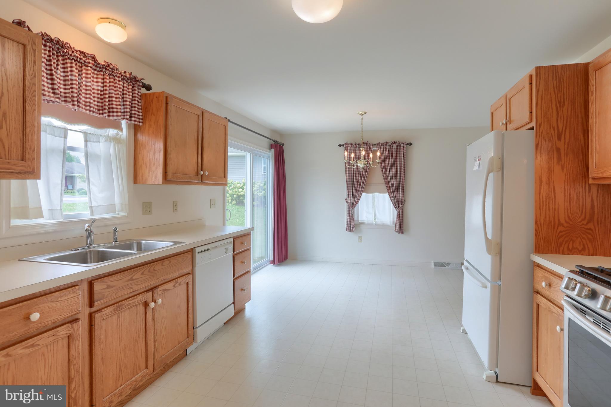 NEWBURG VILLAGE - Residential