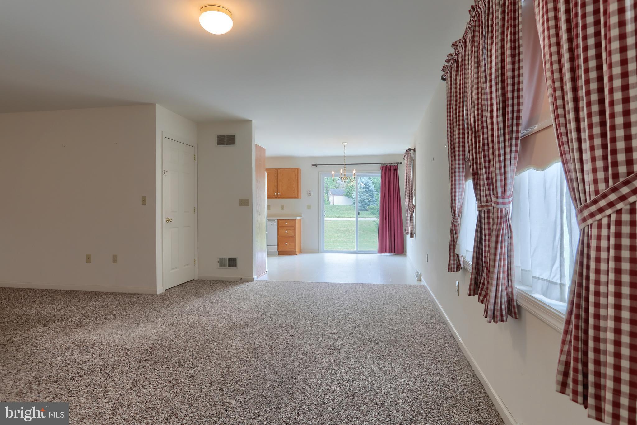 NEWBURG VILLAGE - Residential