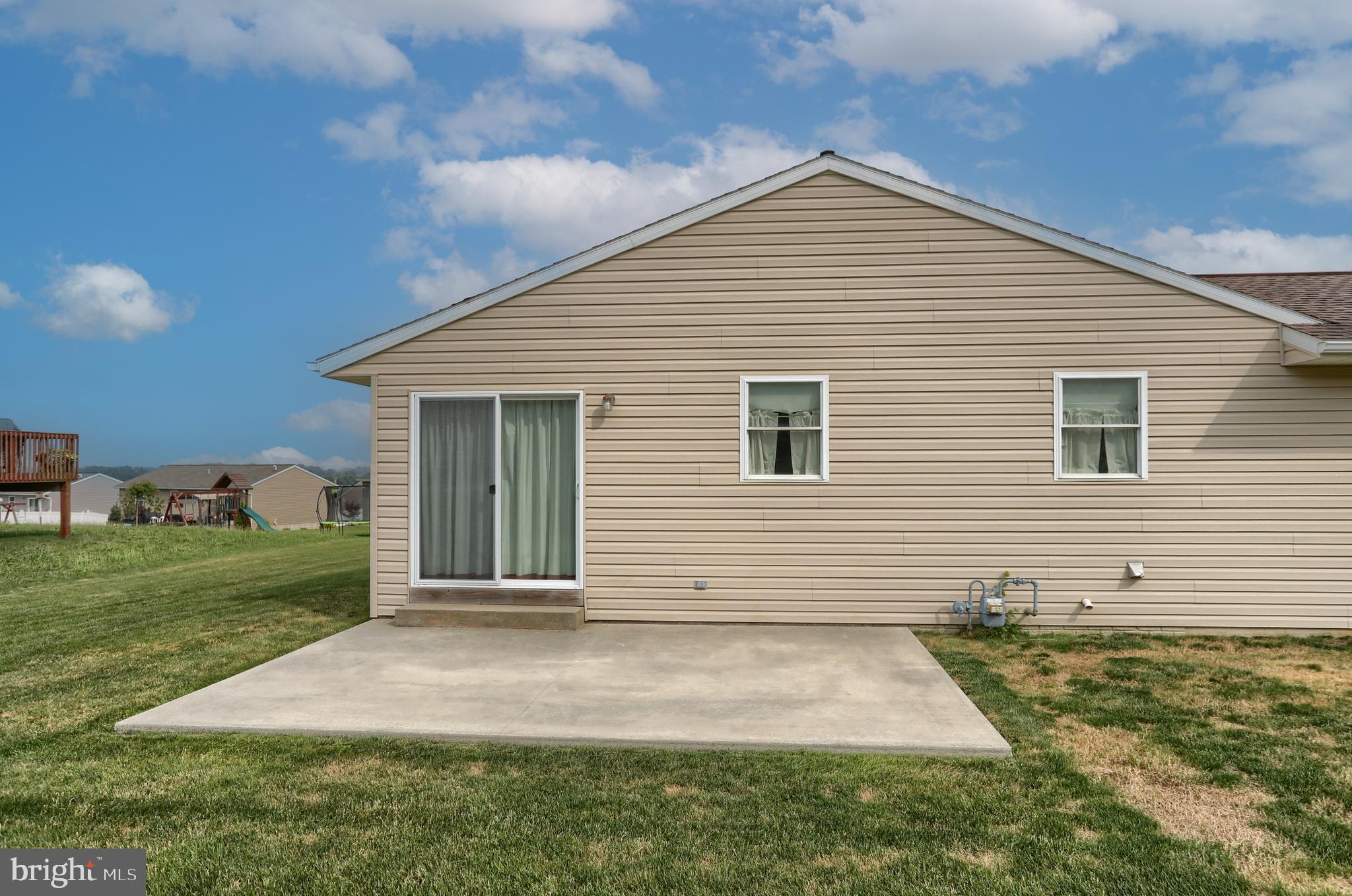 NEWBURG VILLAGE - Residential