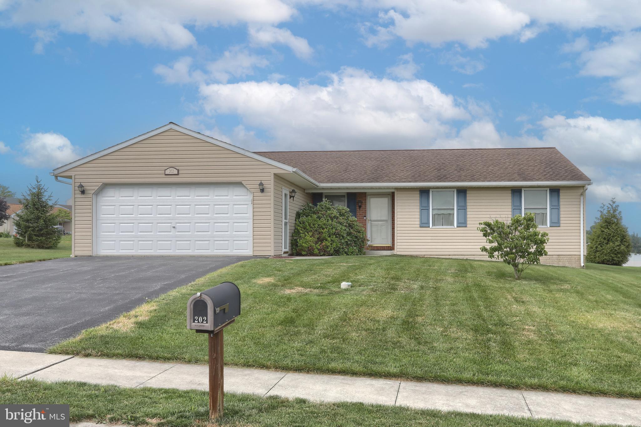 NEWBURG VILLAGE - Residential
