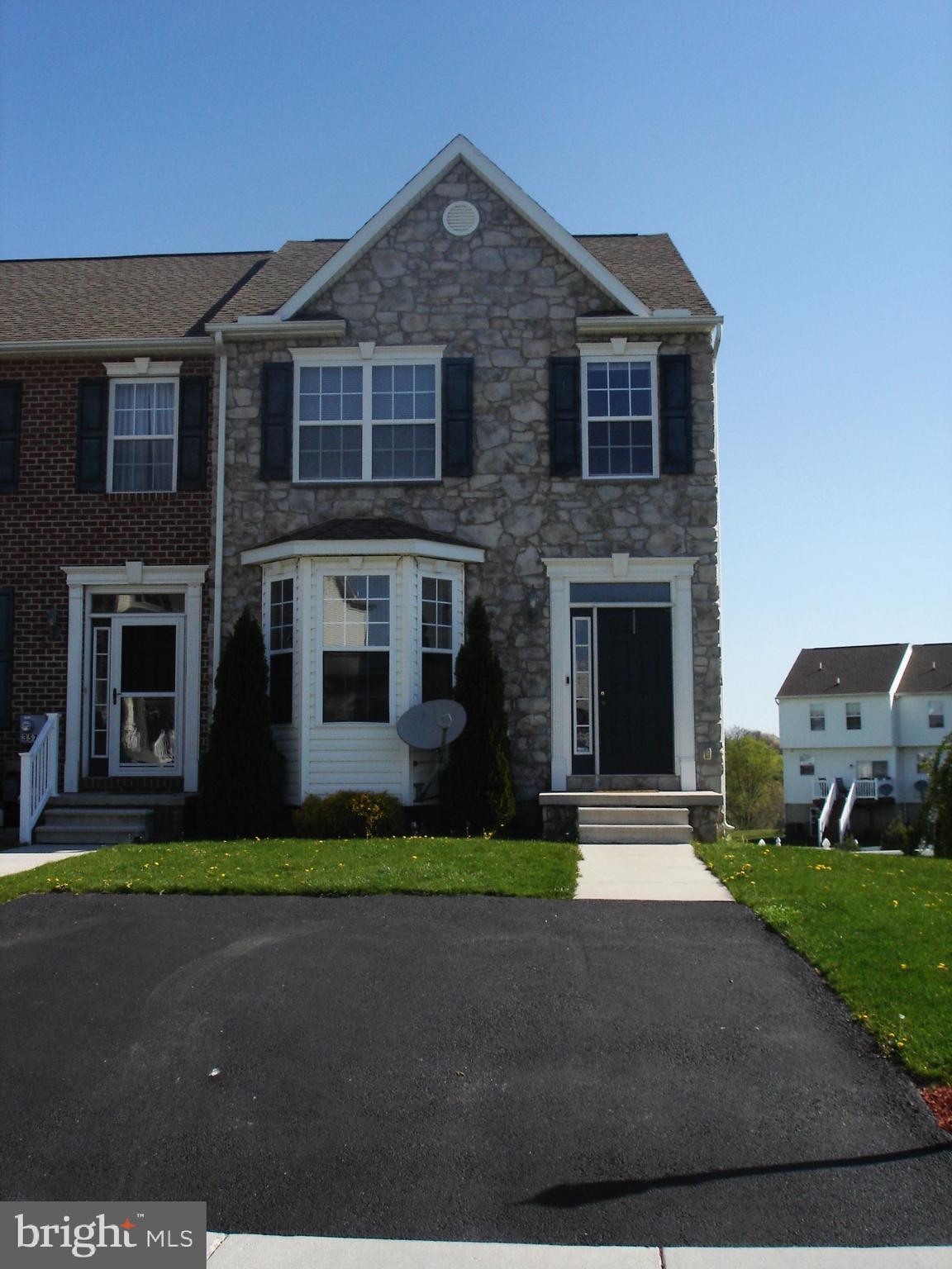 JACKSON HEIGHTS - Residential Lease