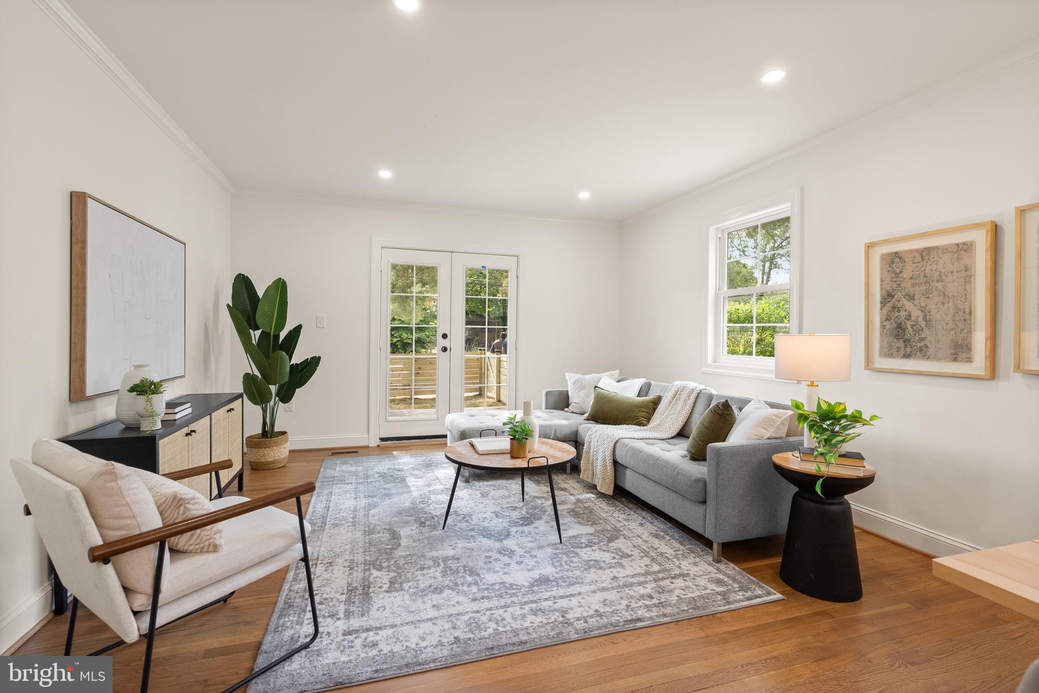 OVER LEE KNOLLS - Residential