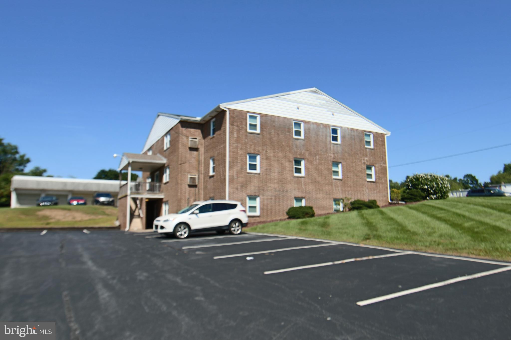 RUTHERFORD - Commercial Sale