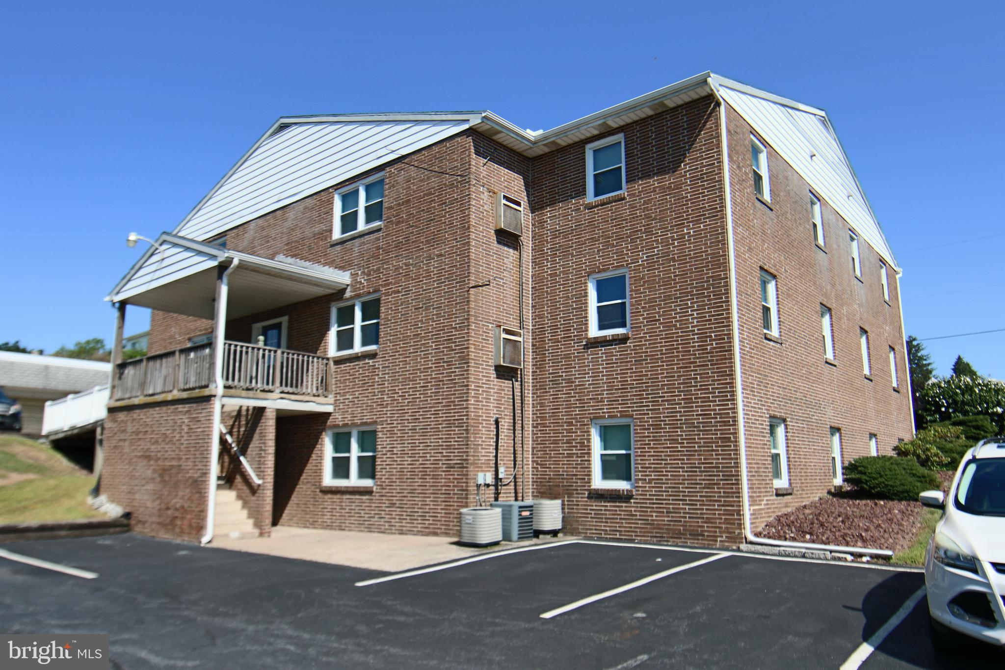 RUTHERFORD - Commercial Sale