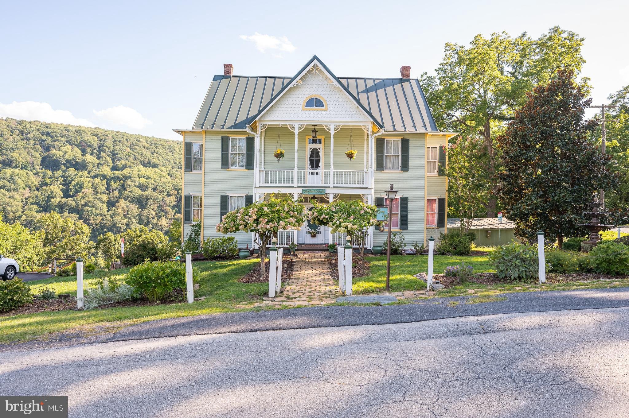 HARPERS FERRY - Residential