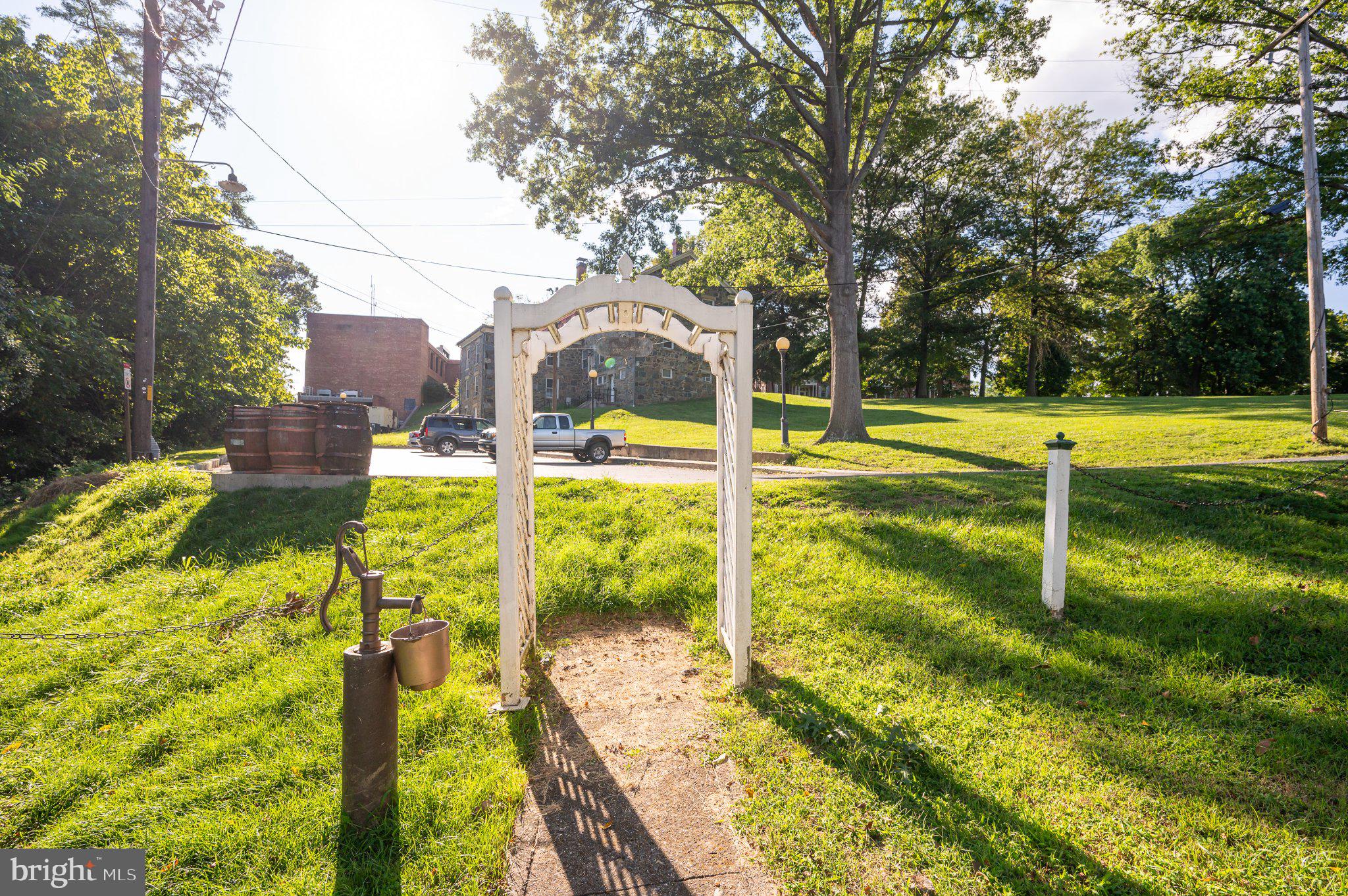 HARPERS FERRY - Residential