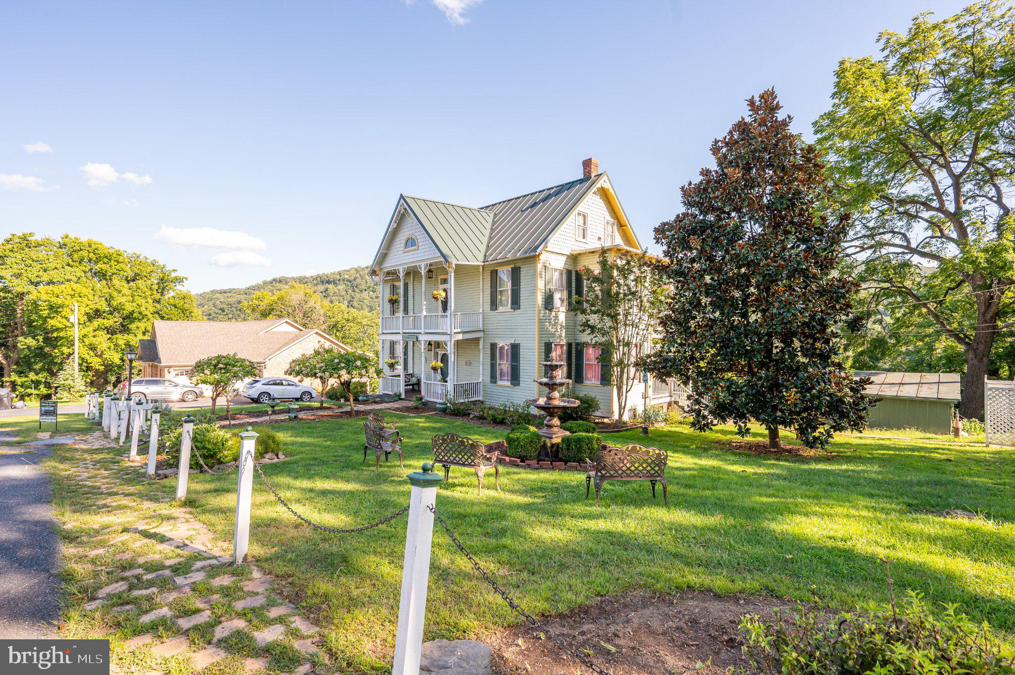 HARPERS FERRY - Residential