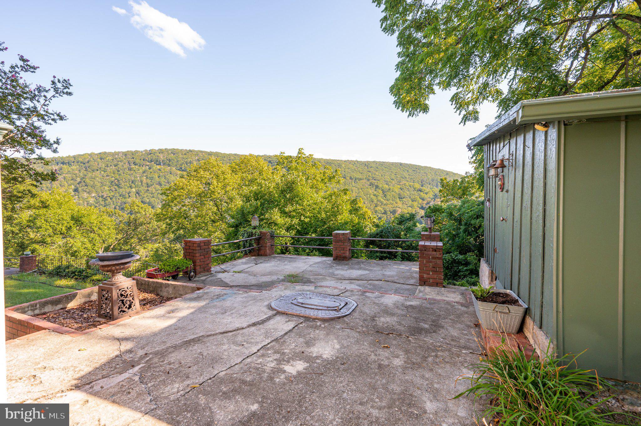 HARPERS FERRY - Residential