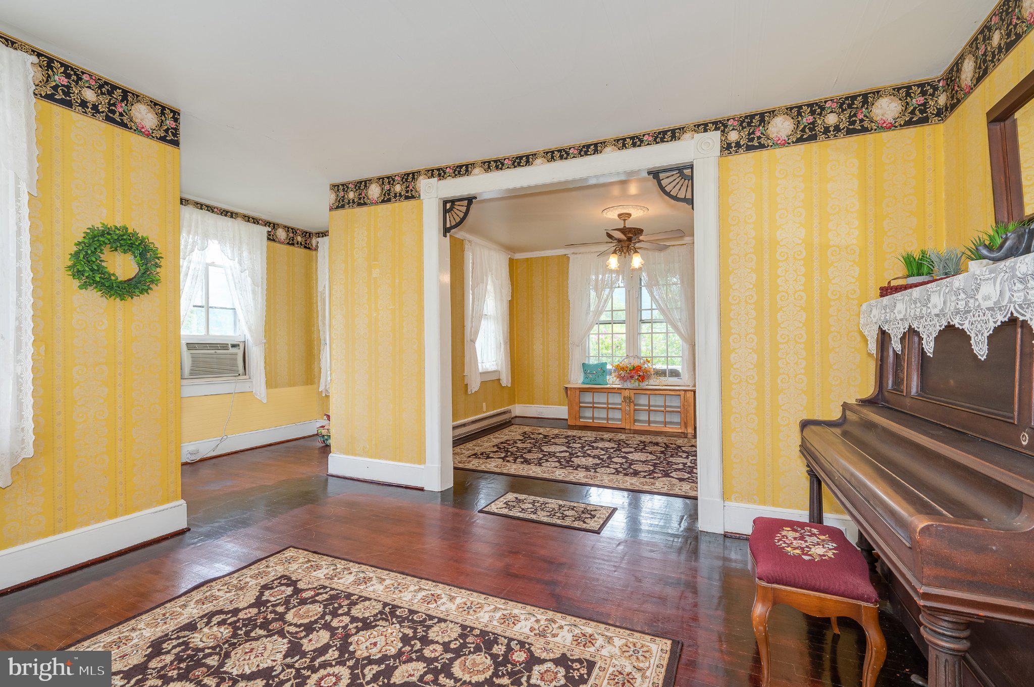 HARPERS FERRY - Residential