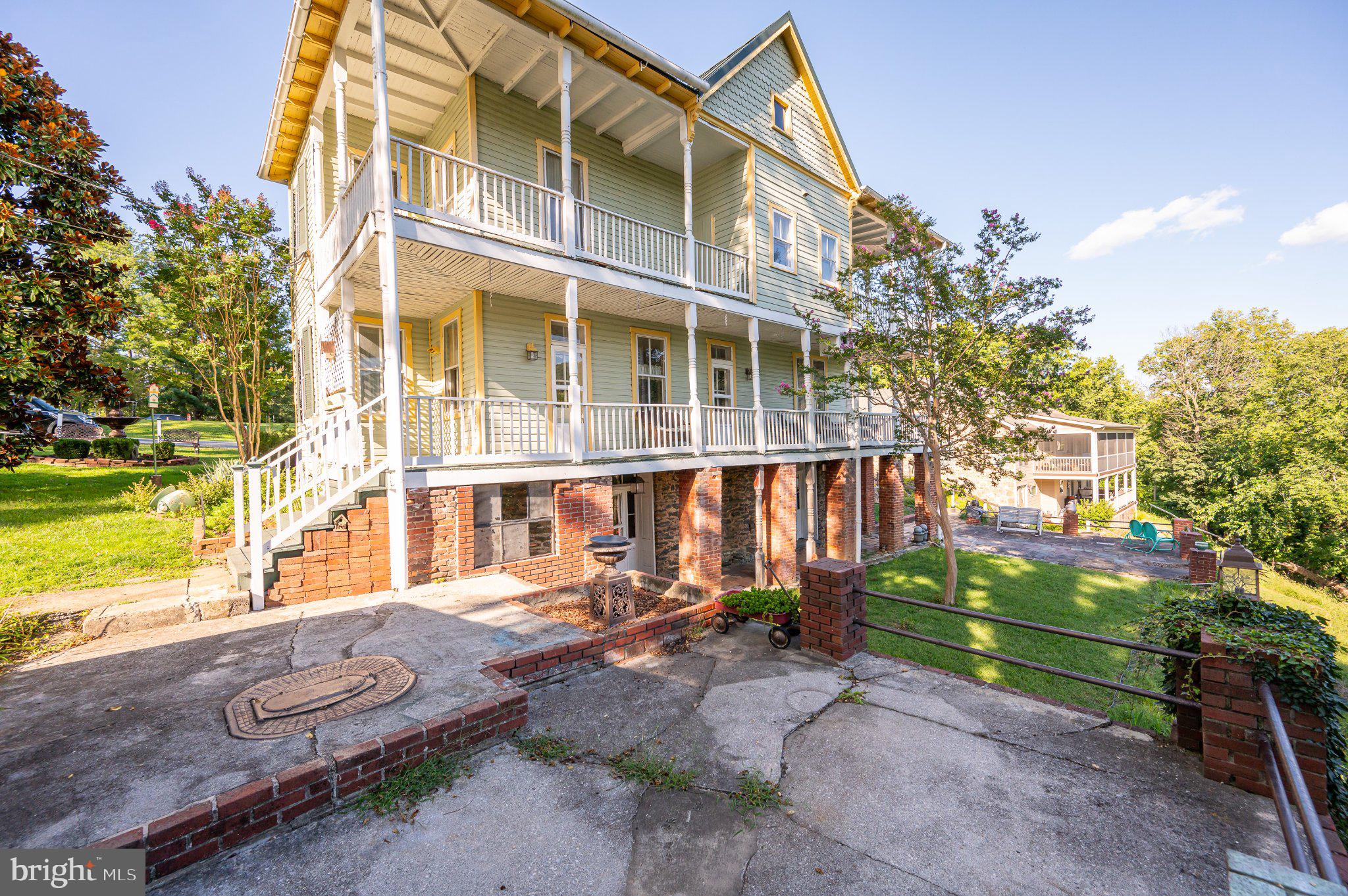 HARPERS FERRY - Residential