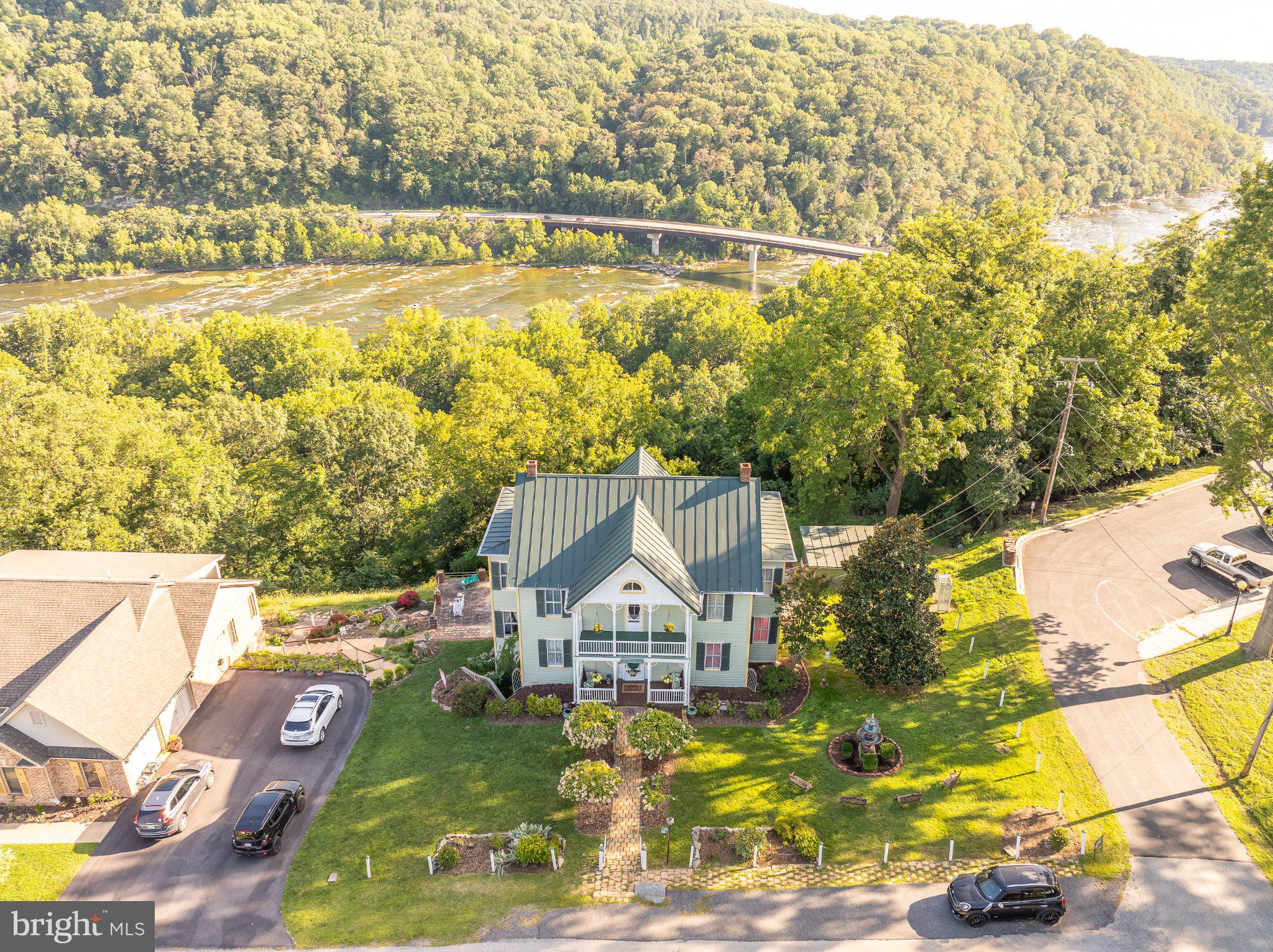 HARPERS FERRY - Residential