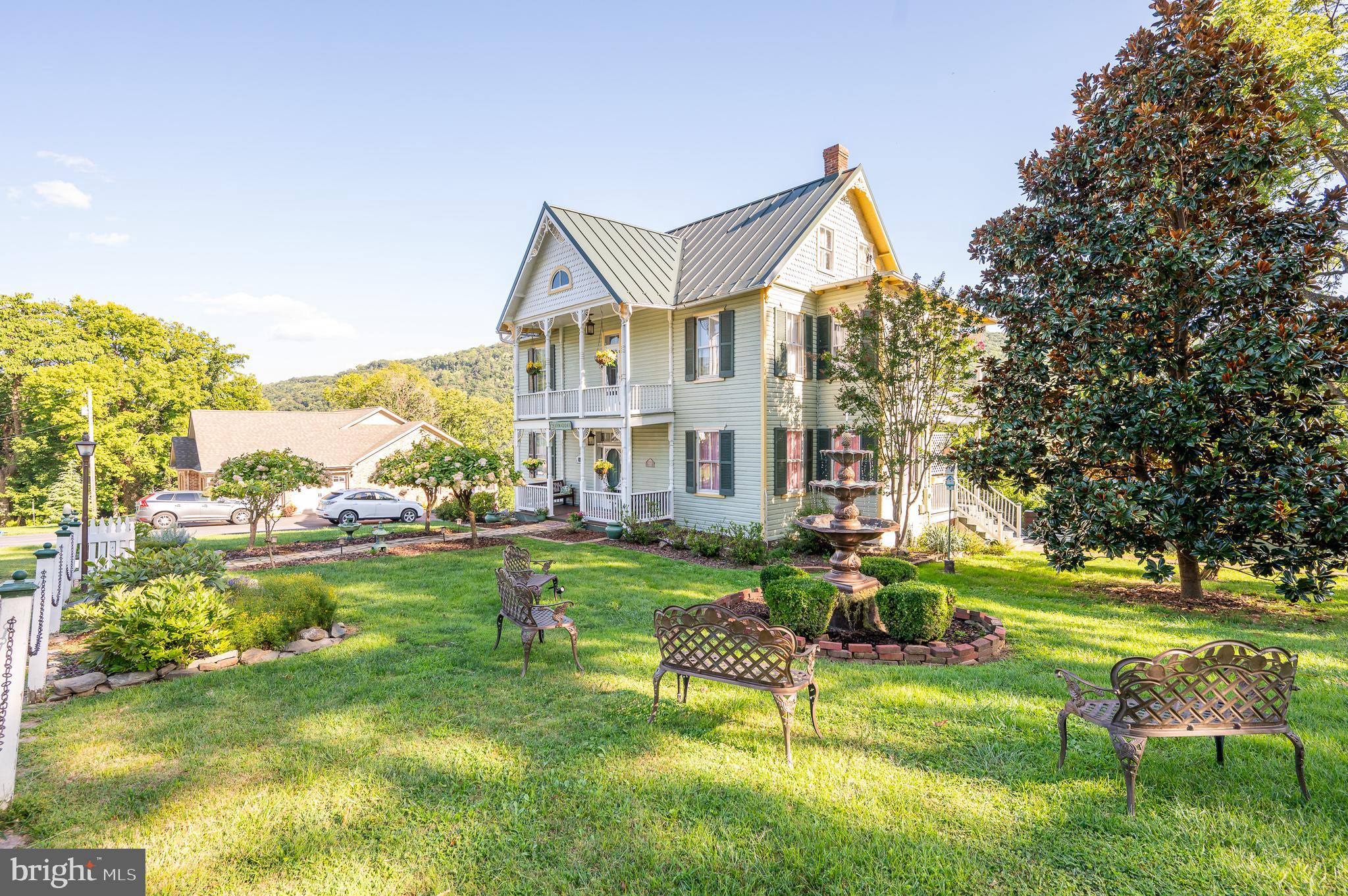 HARPERS FERRY - Residential