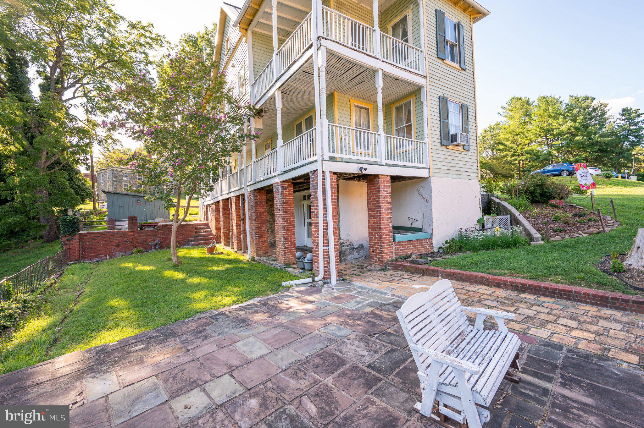 HARPERS FERRY - Residential
