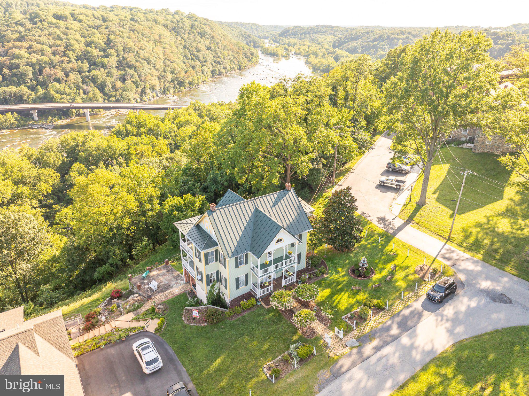 HARPERS FERRY - Residential