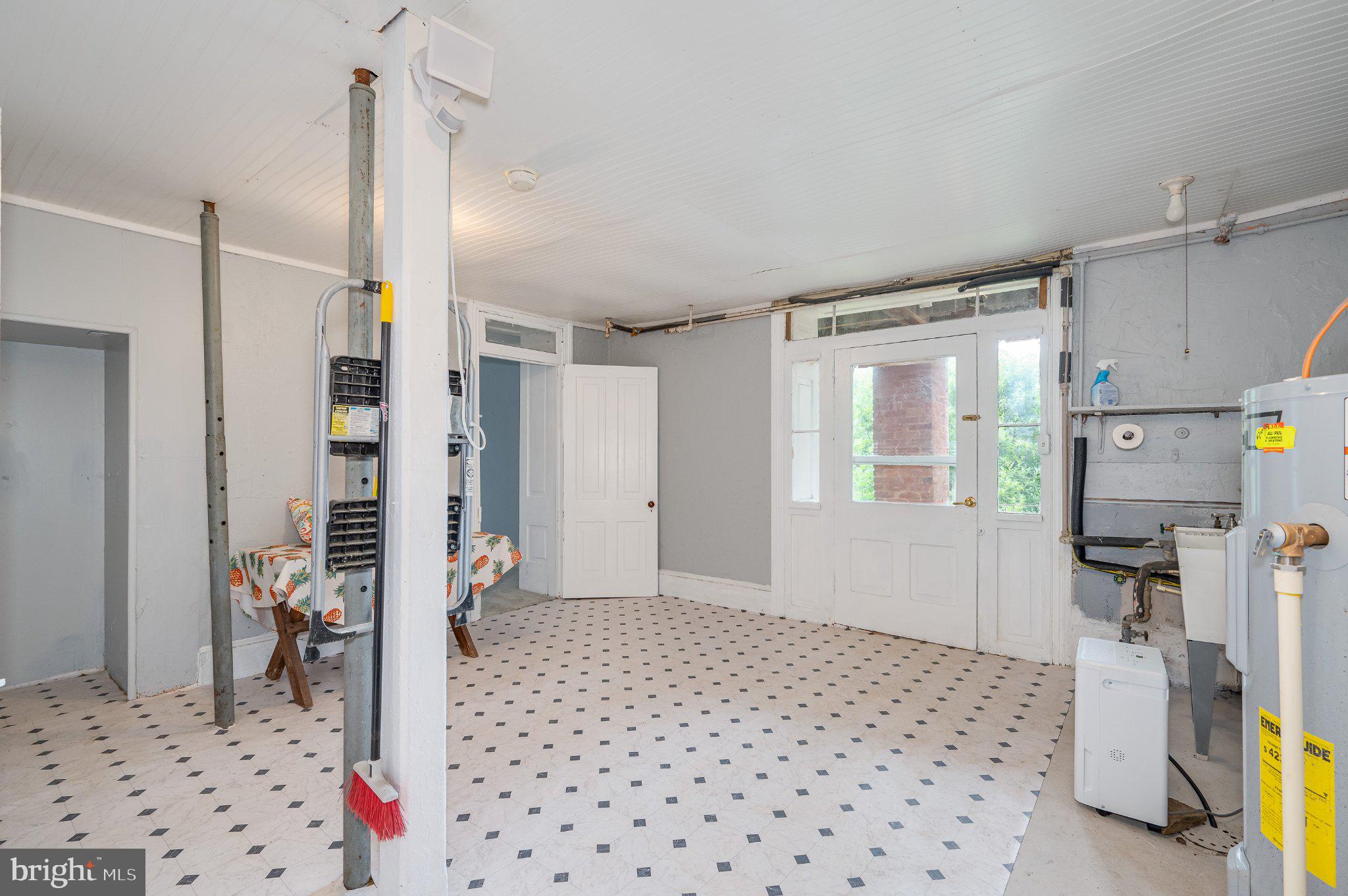 HARPERS FERRY - Residential