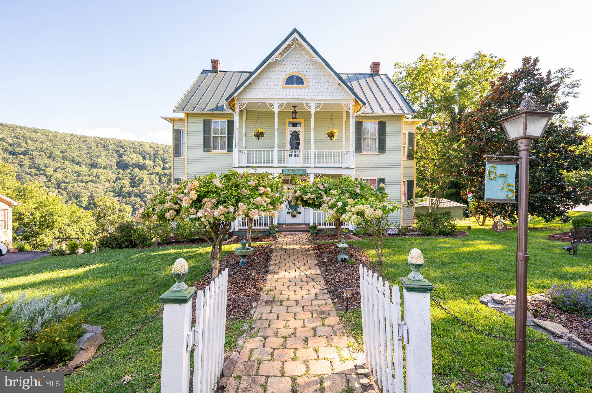 HARPERS FERRY - Residential