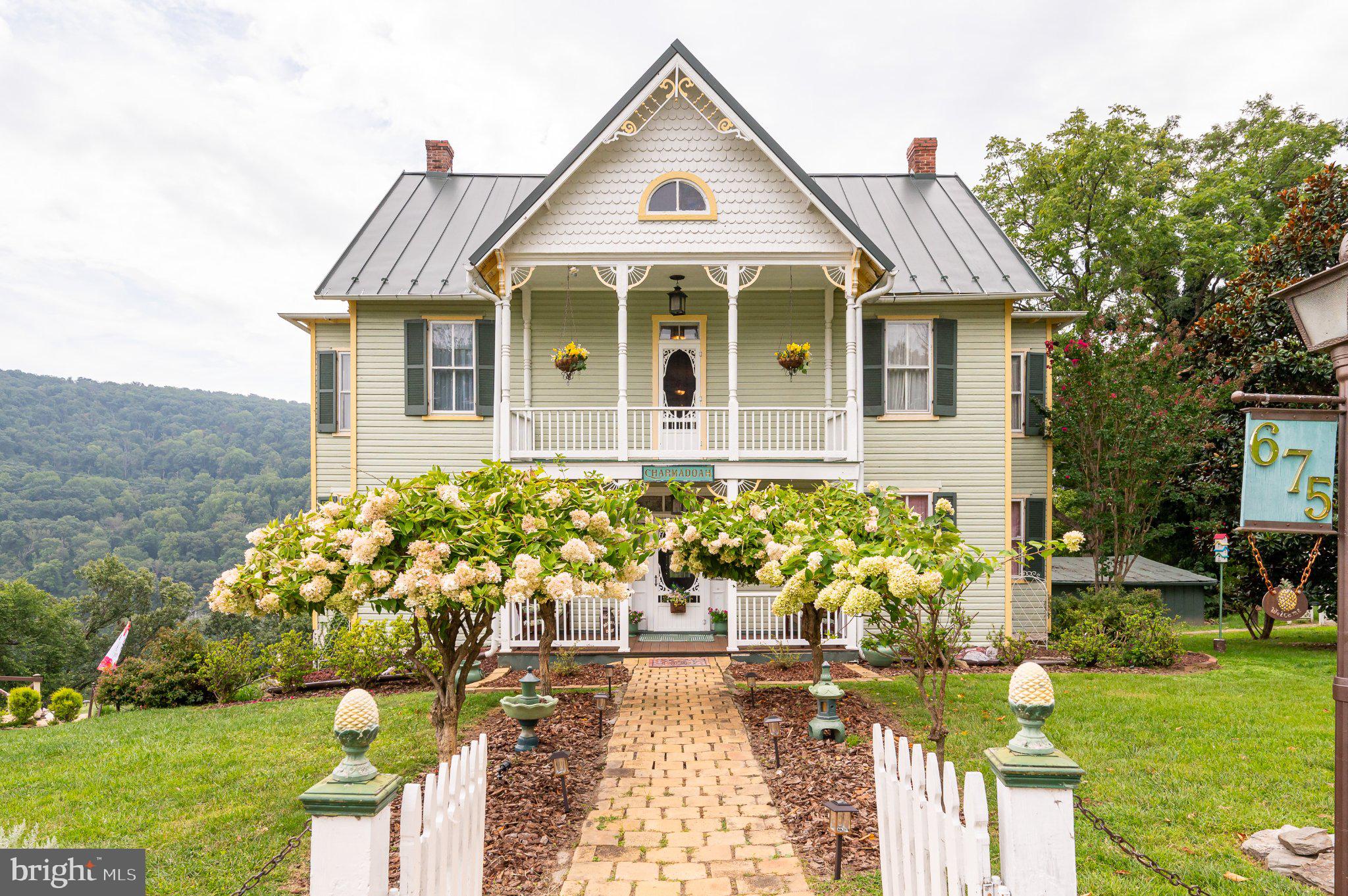 HARPERS FERRY - Residential