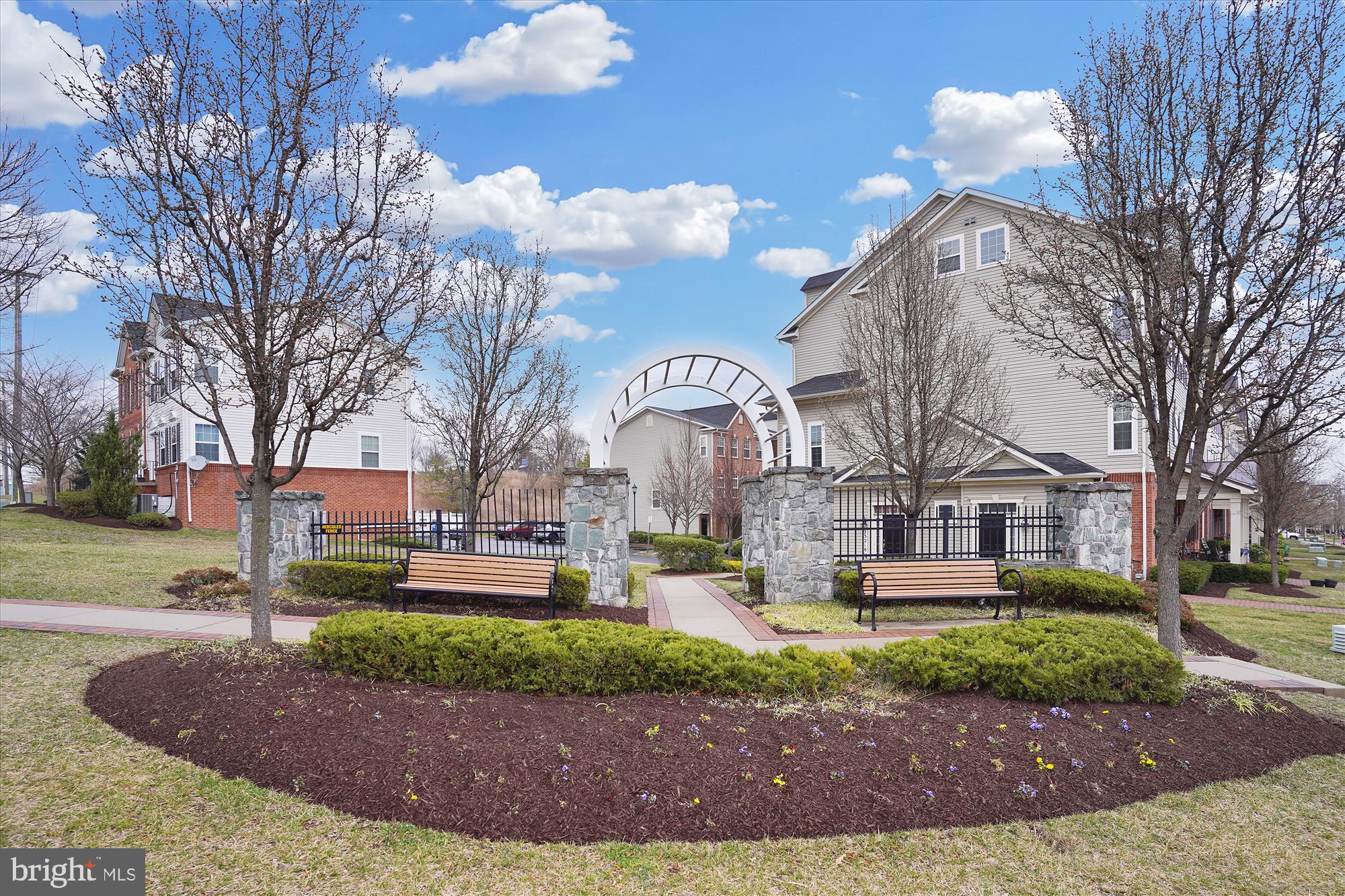 GATEWAY COMMONS - Residential
