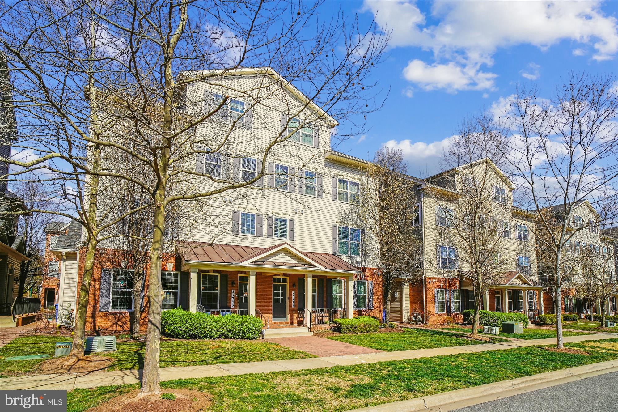 GATEWAY COMMONS - Residential