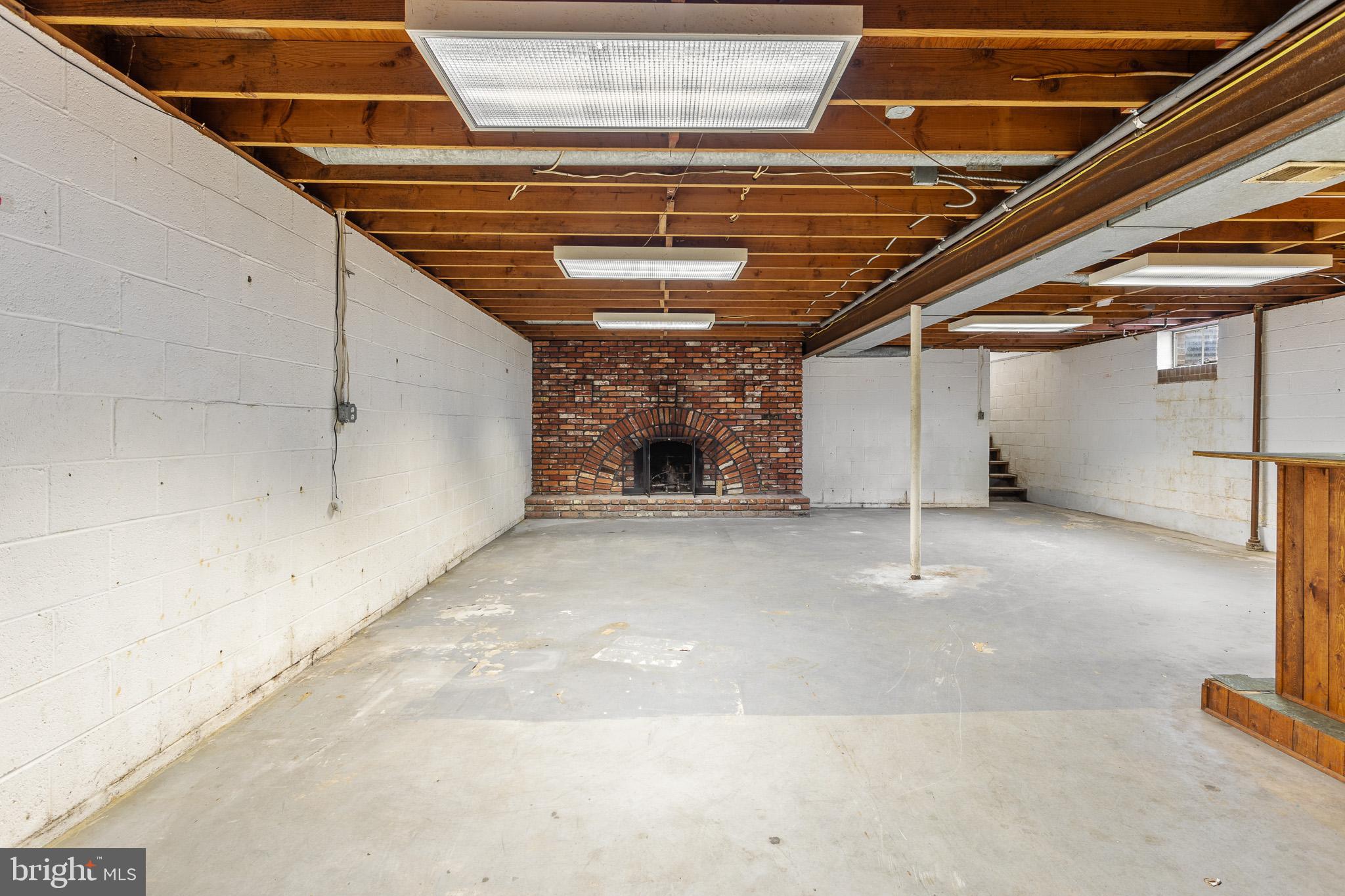 REGAL ESTATES - Residential