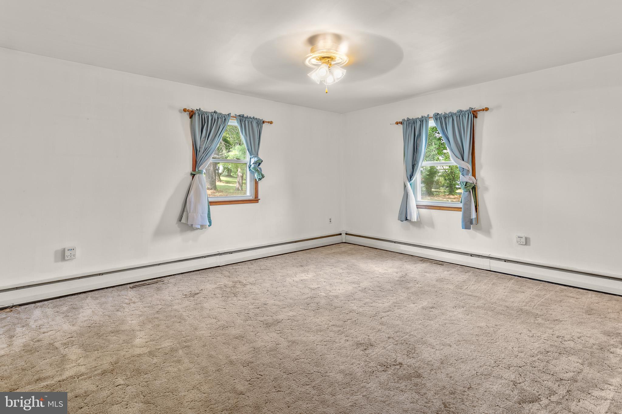 REGAL ESTATES - Residential